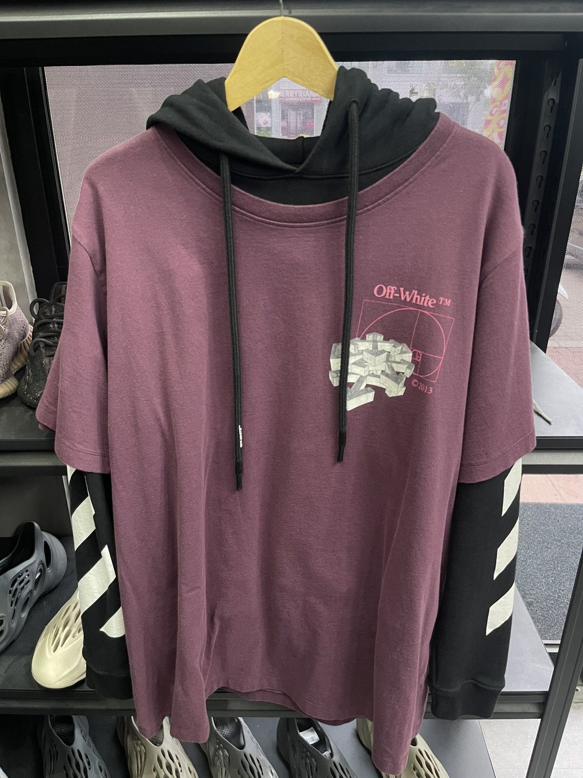 OFF WHITE GOLDEN RATIO