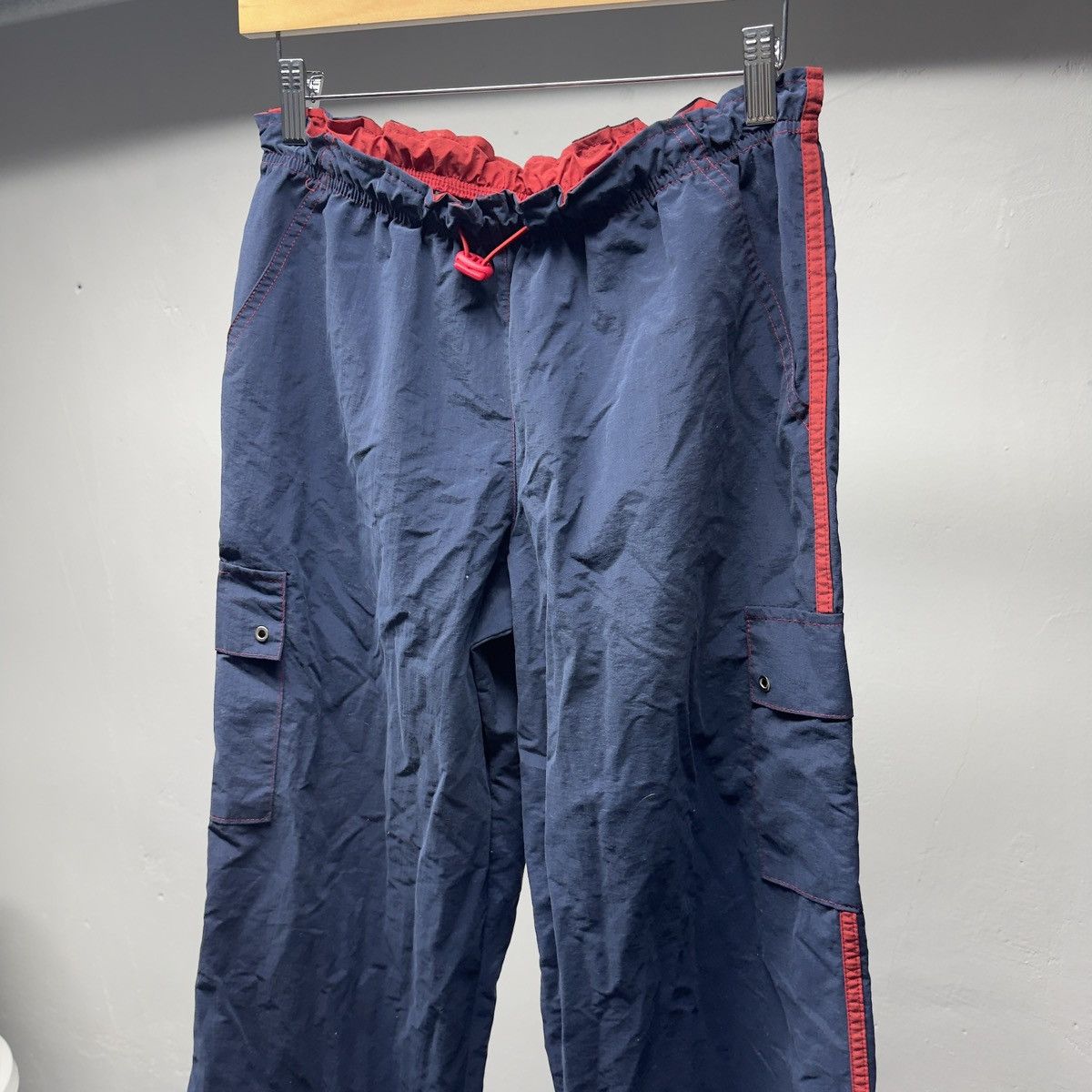 Vintage Vintage Navy Blue Red Nylon Cargo Pants Abercrombie Raimundo Size US 28 / EU 44 - 3 Thumbnail