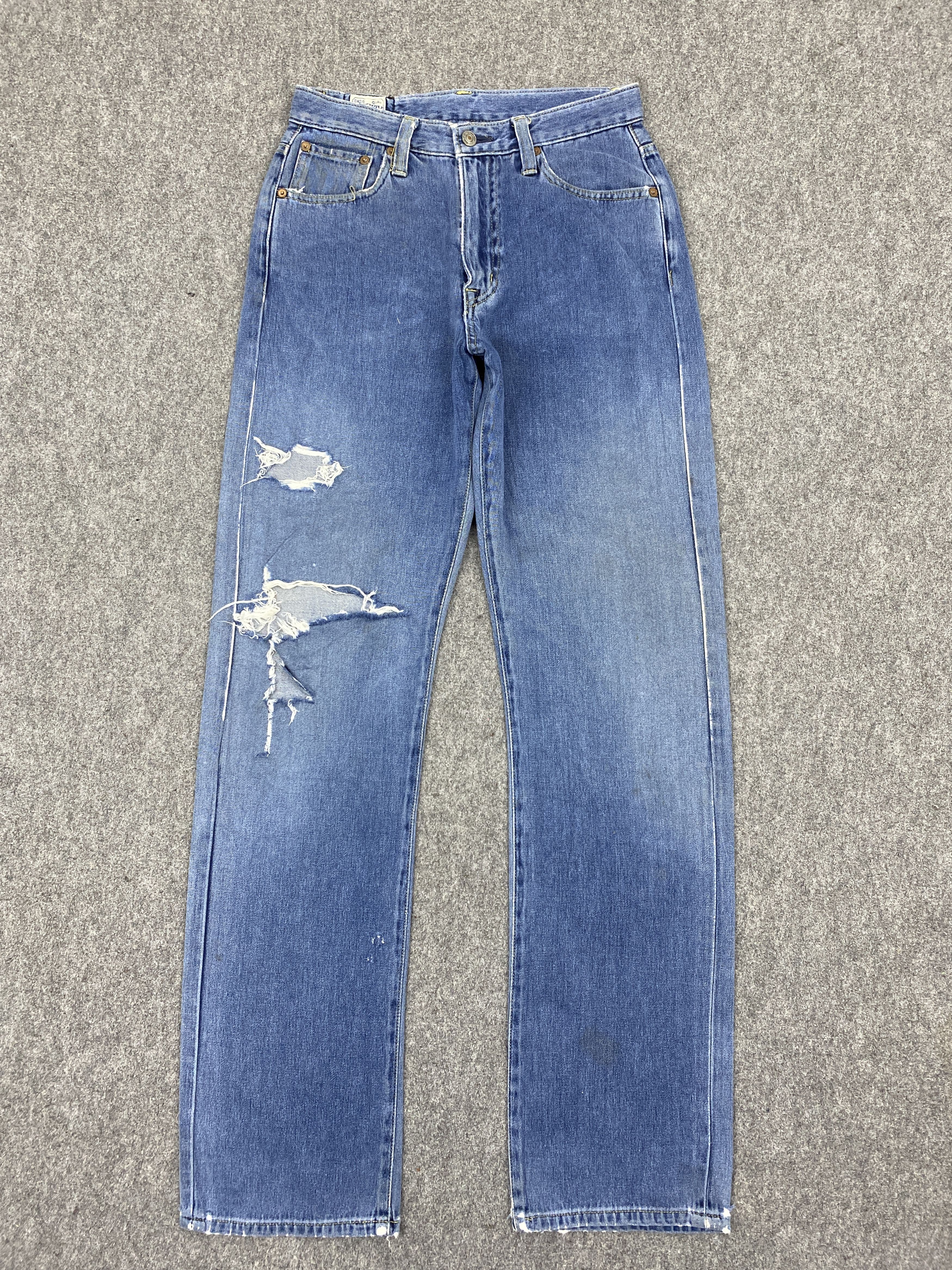 Japanese Brand Vintage Blueway Distressed Faded Blue Jeans DP2746 Size US 28 / EU 44 - 1 Thumbnail