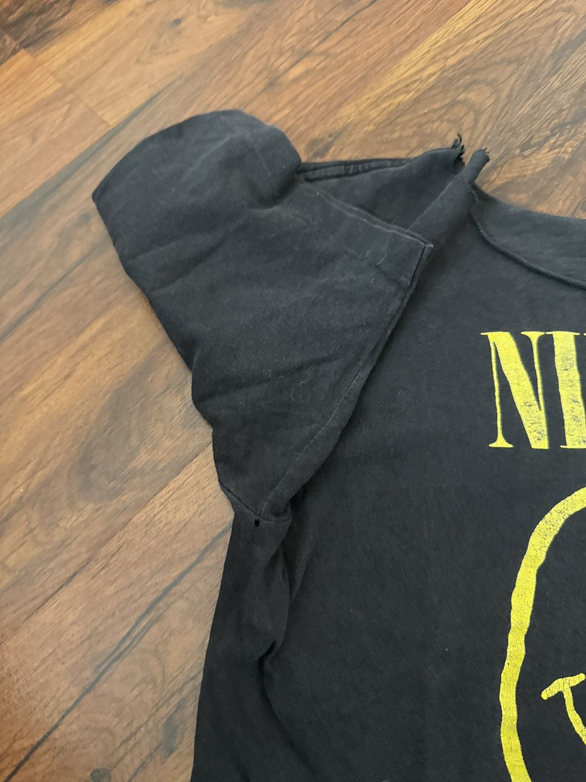 Band Tees Vintage 1992 Nirvana Smiley Face Tee grunge band 90s Cobain Size US M / EU 48-50 / 2 - 10 Thumbnail