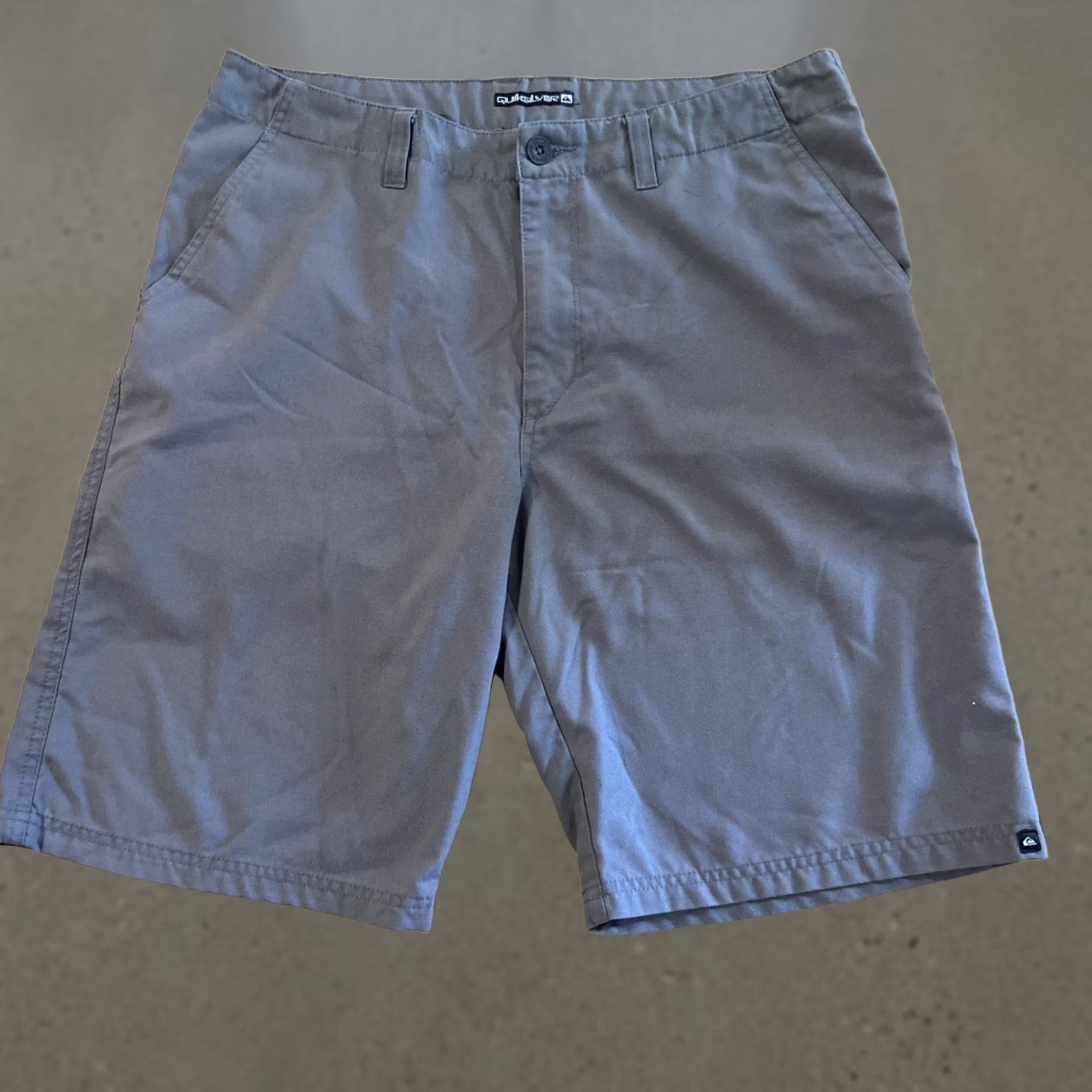 Quiksilver Quiksilver Shorts Mens 34 Chino Pockets Embroidered Beige Cotton Blend Lightweight Casual 10in Inseam Regular Size US 34 / EU 50 - 1 Thumbnail