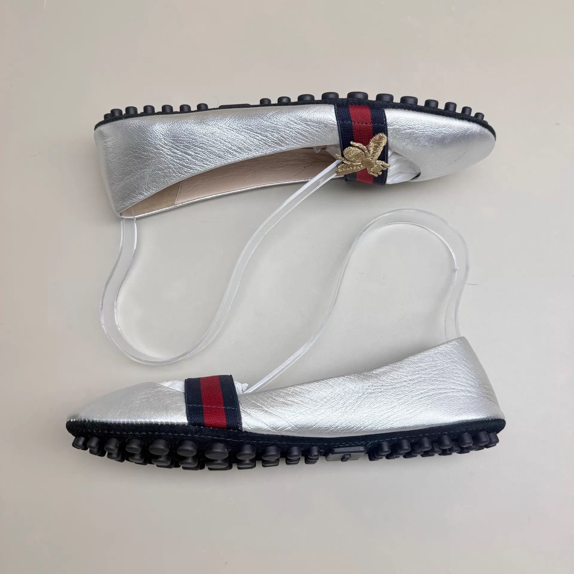 Gucci GUCCI Silver Bee Strap Low Heel EU 35.5 99 New Size US 5 / IT 35 - 5 Thumbnail