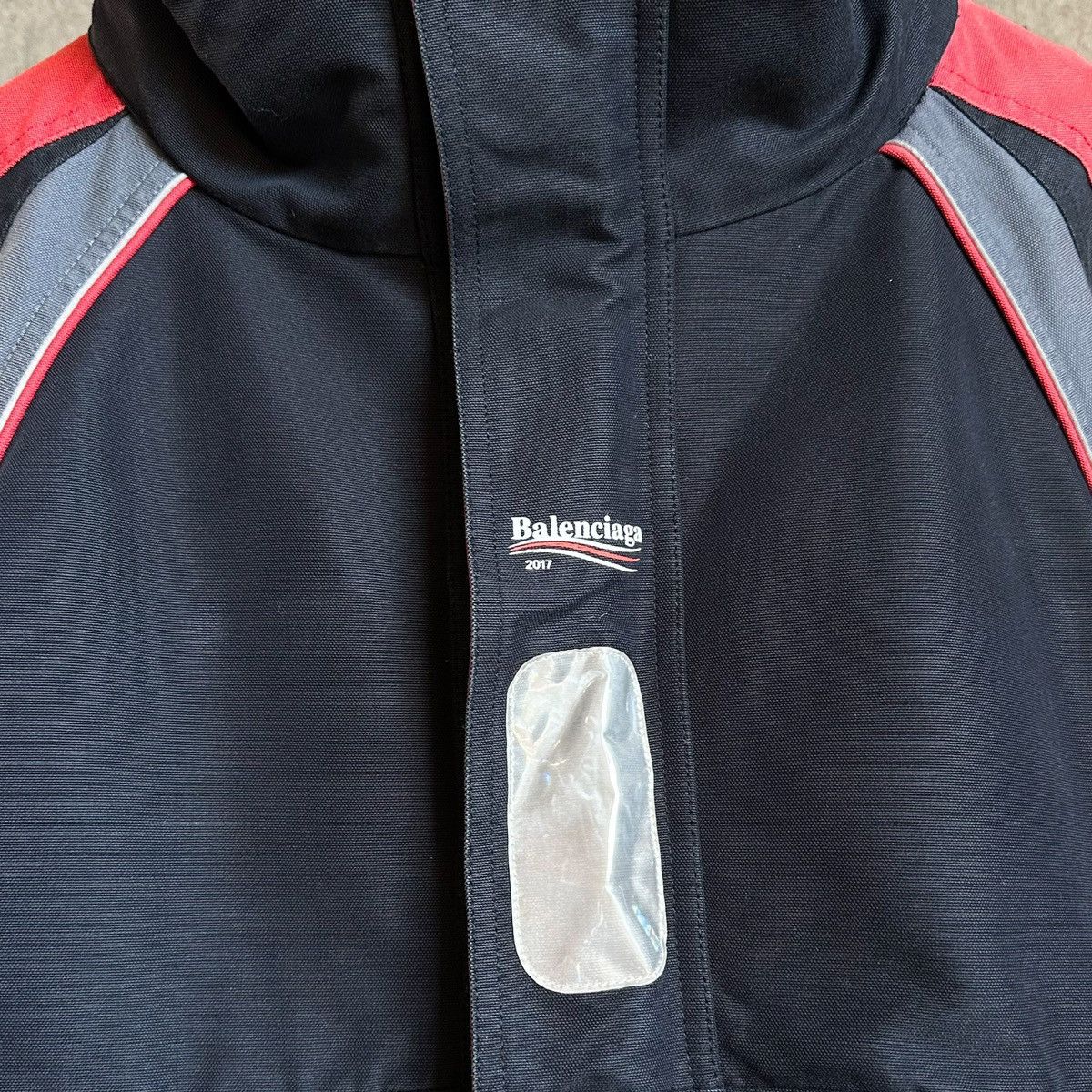 Balenciaga Runway FW17 Campaign C-Shape Swing Parka Size US M / EU 48-50 / 2 - 4 Thumbnail
