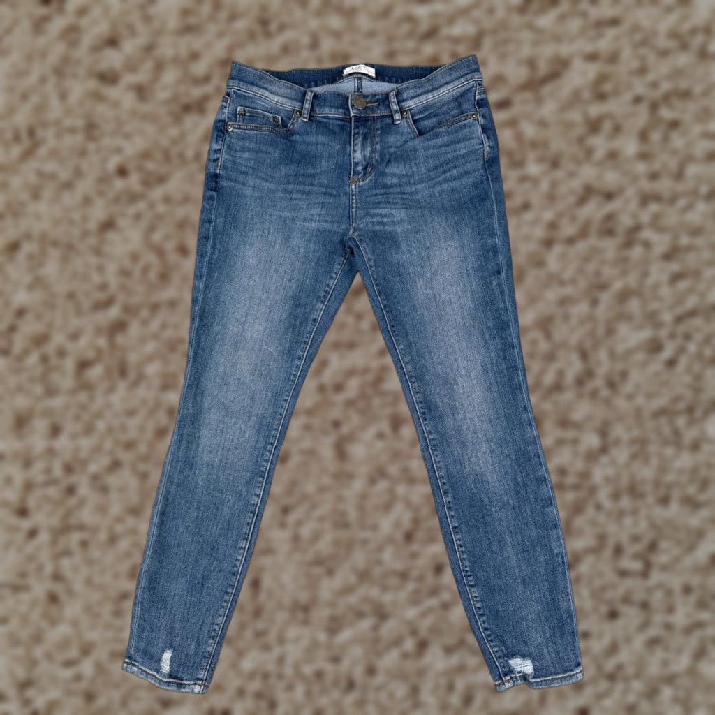 Loft Loft Jeans Womens Skinny Low Rise Blue Denim 27x23 Petites Jeans Distressed 4P 5-Pocket Design Cotton Spandex Loft Outlet Size 27" / US 4 / IT 40 - 1 Thumbnail