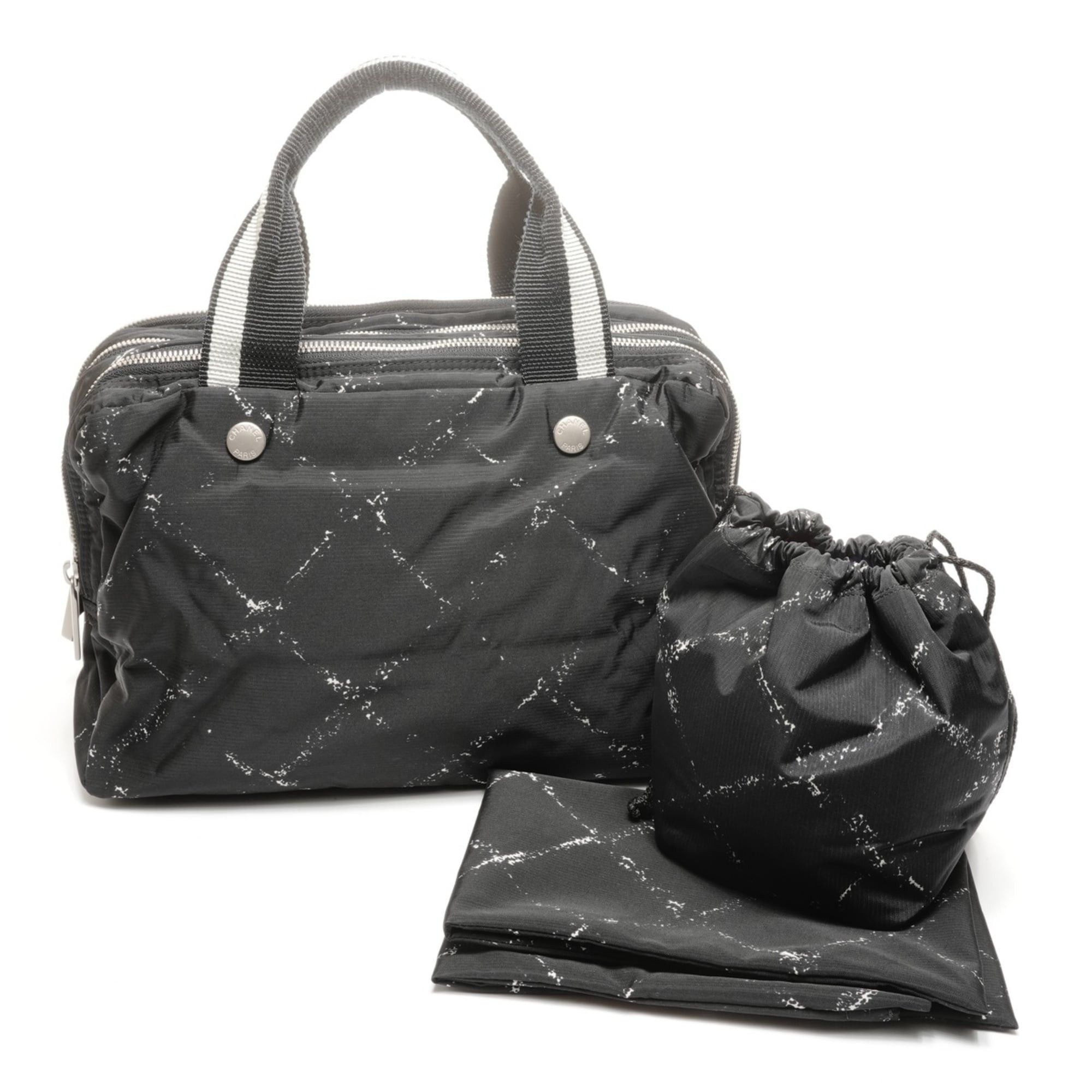 Chanel CHANEL No. 5 1997-1999 Nylon Travel Line Handbag in Black Size ONE SIZE - 1 Thumbnail