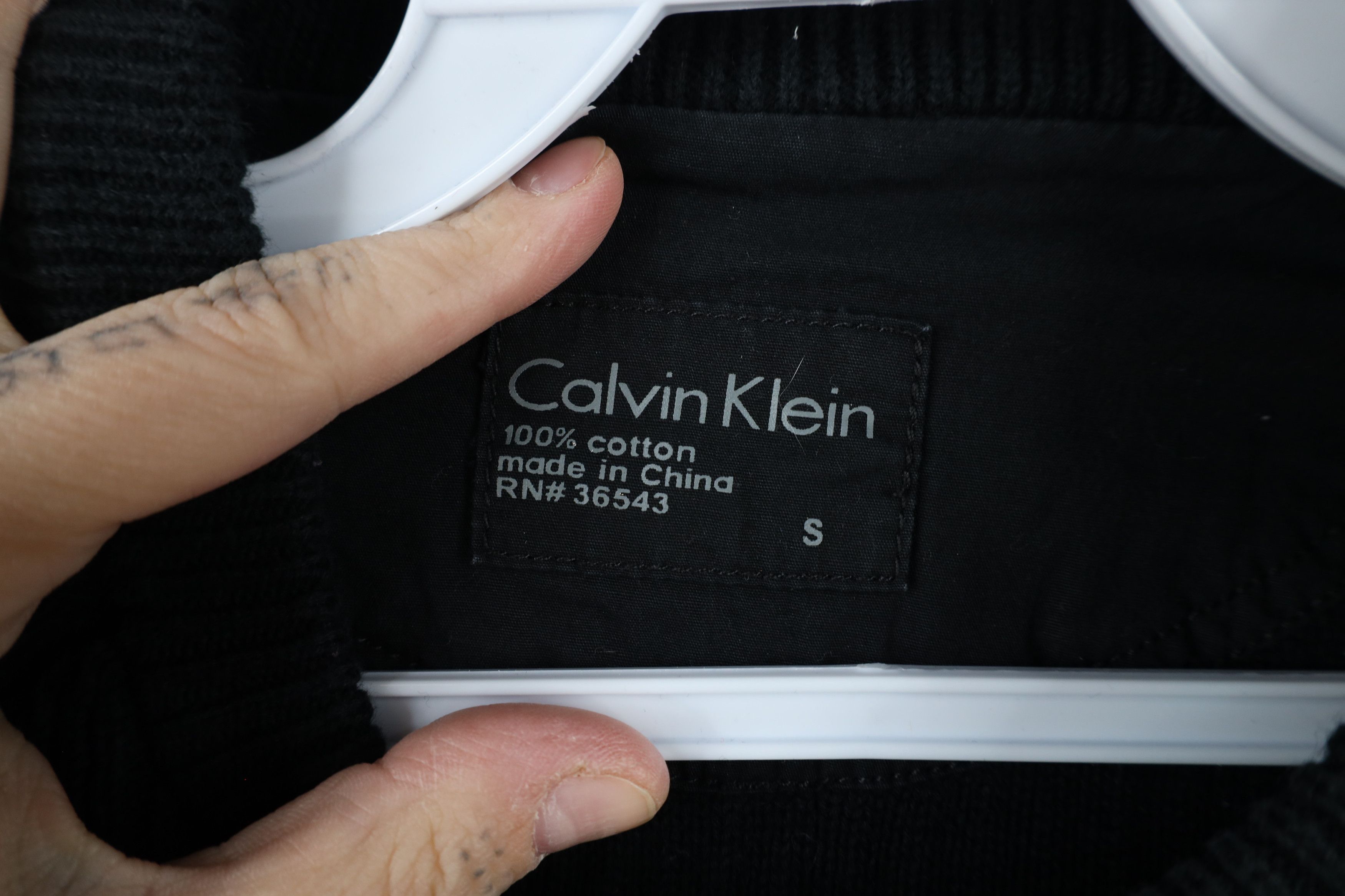 Calvin Klein × Vintage Vintage Calvin Klein Spell Out Ribbed Knit Commando Sweater Size US S / EU 44-46 / 1 - 7 Thumbnail