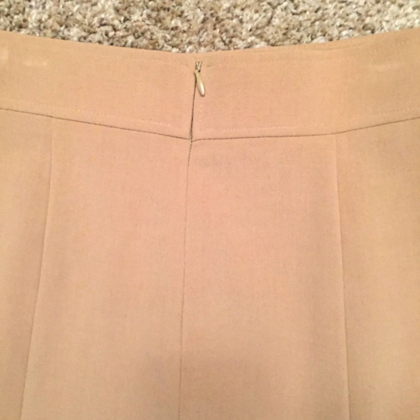 Vintage Counterparts Skirt Beltless Front A-Line Knee Length Beige 8 Womens Regular Polyester Unlined Button Front Zip Sold Solid Pattern Size 30" / US 8 / IT 44 - 7 Thumbnail