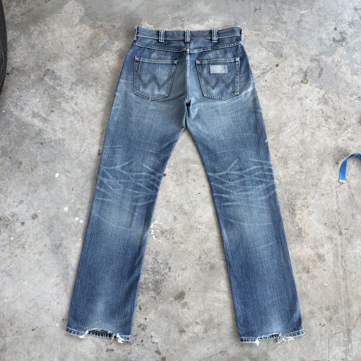 Wrangler W32x32.5 Vintage Wrangler Faded Ripped Denim Jean Pants Size US 32 / EU 48 - 1 Thumbnail