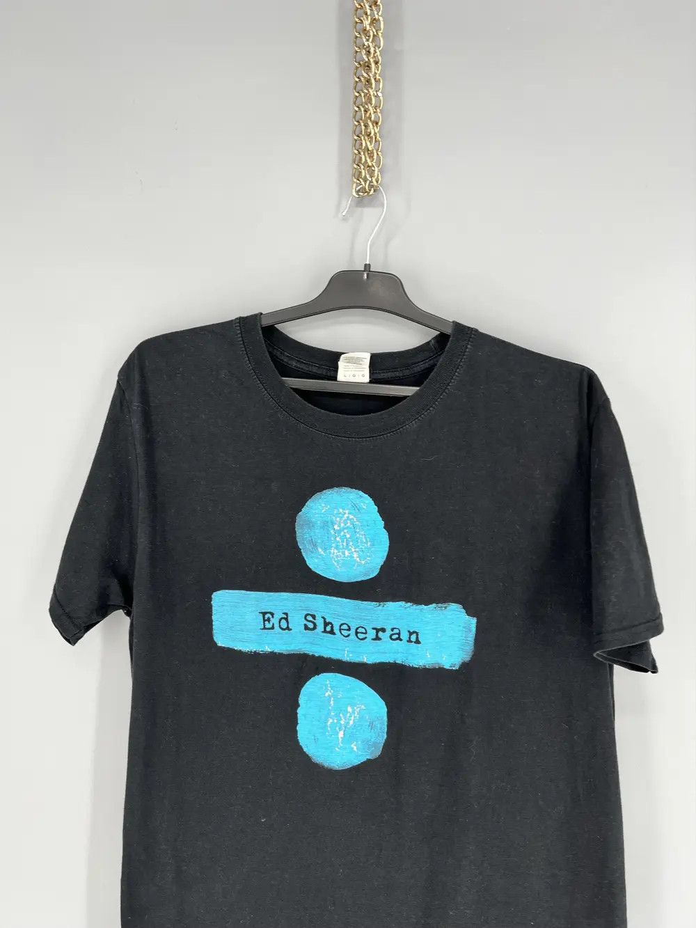 Band Tees Vintage Y2K Ed Sheeran Divide World Tour T-Shirt Size US L / EU 52-54 / 3 - 6 Thumbnail