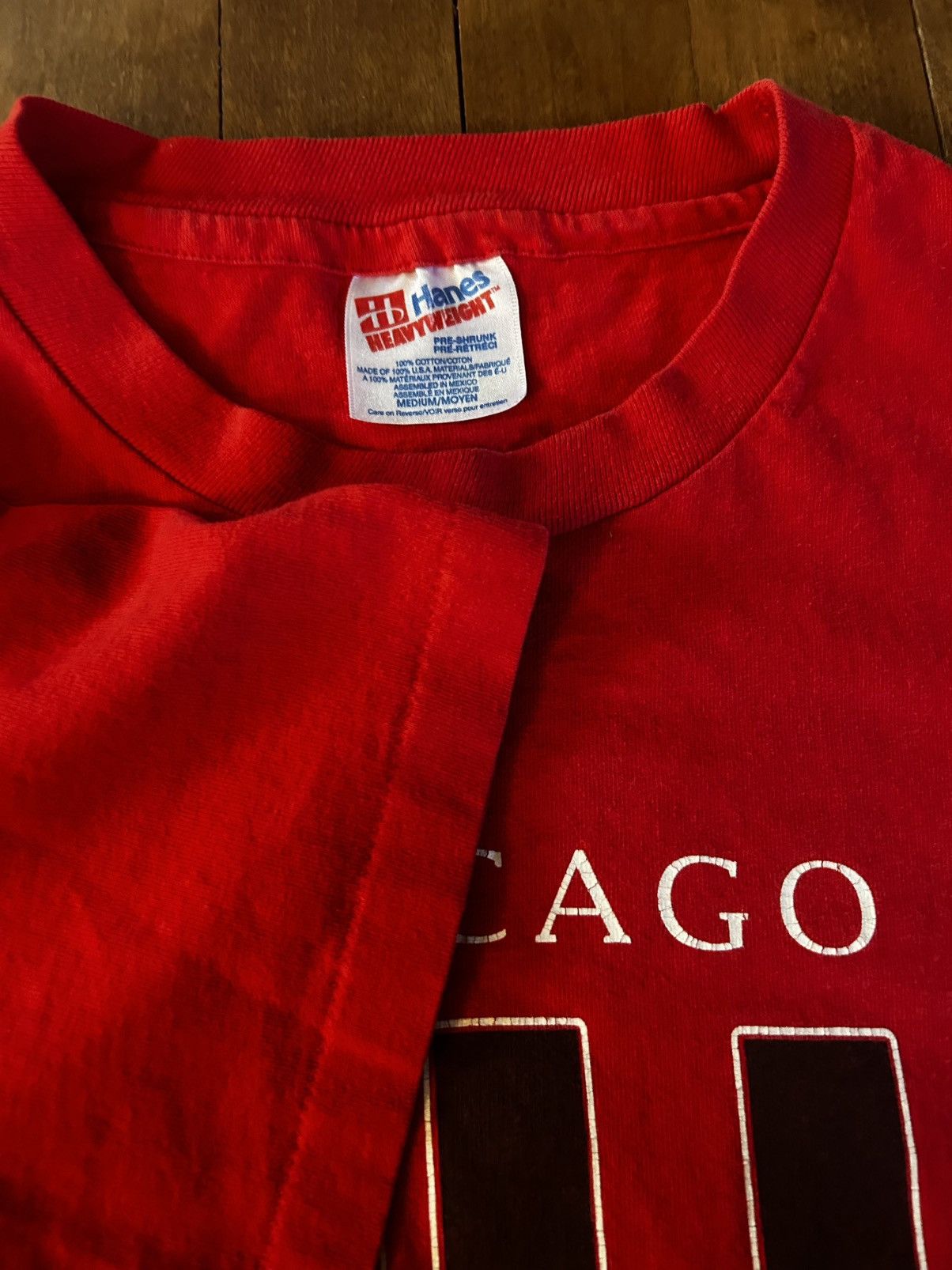 Hanes 90s Chicago bulls tee Size US M / EU 48-50 / 2 - 2 Thumbnail