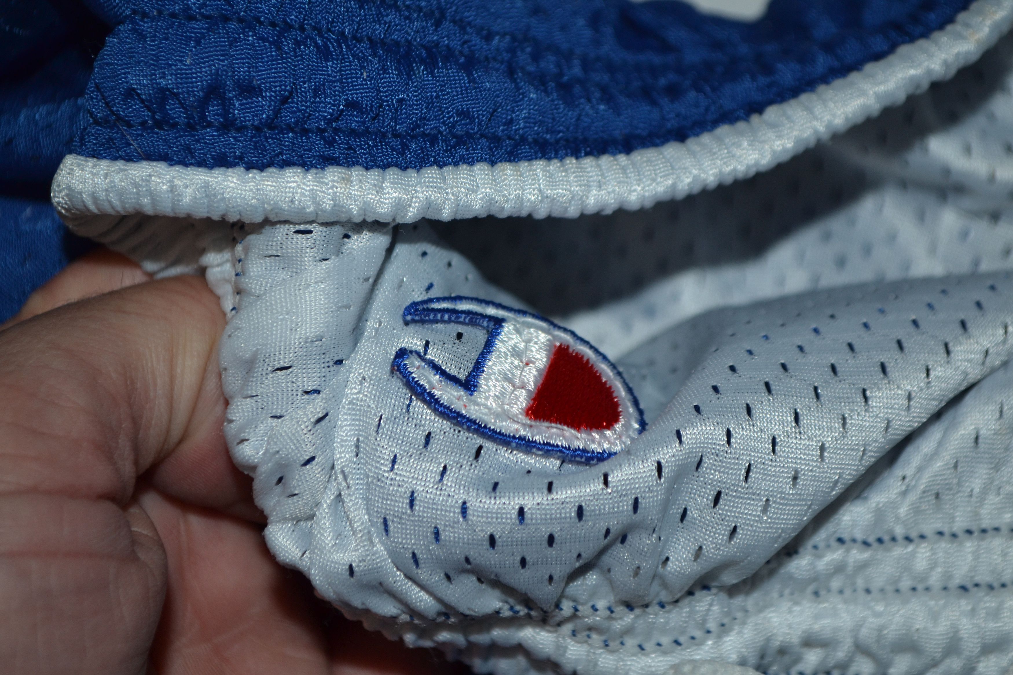 Champion Minnesota Timberwolves Reversible Vintage 90s RARE Shorts Size US 32 / EU 48 - 5 Thumbnail