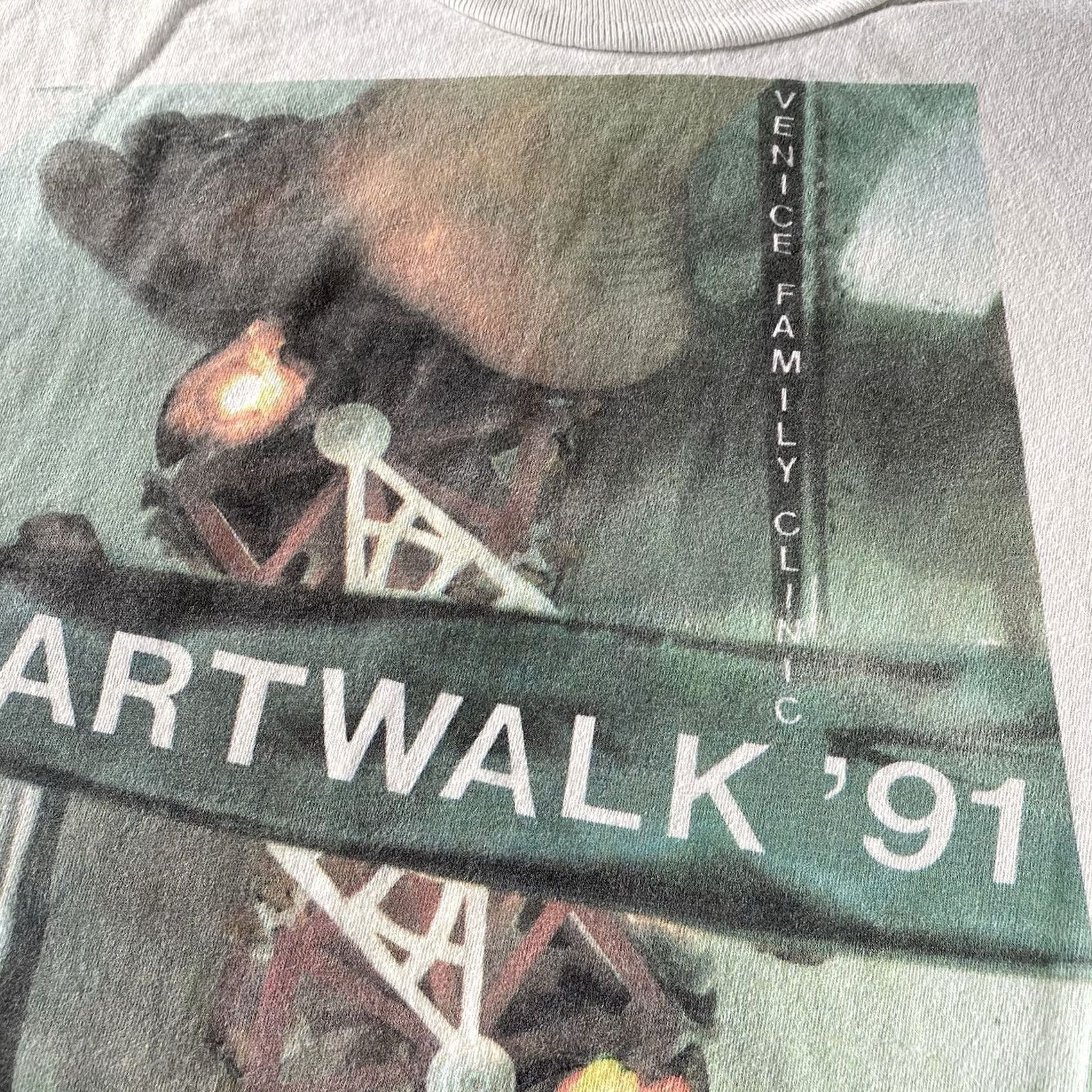 Hanes Venice Art Walk Shirt Men L White California 1991 Hanes Stitch 1991 Theme Men Size US L / EU 52-54 / 3 - 5 Thumbnail