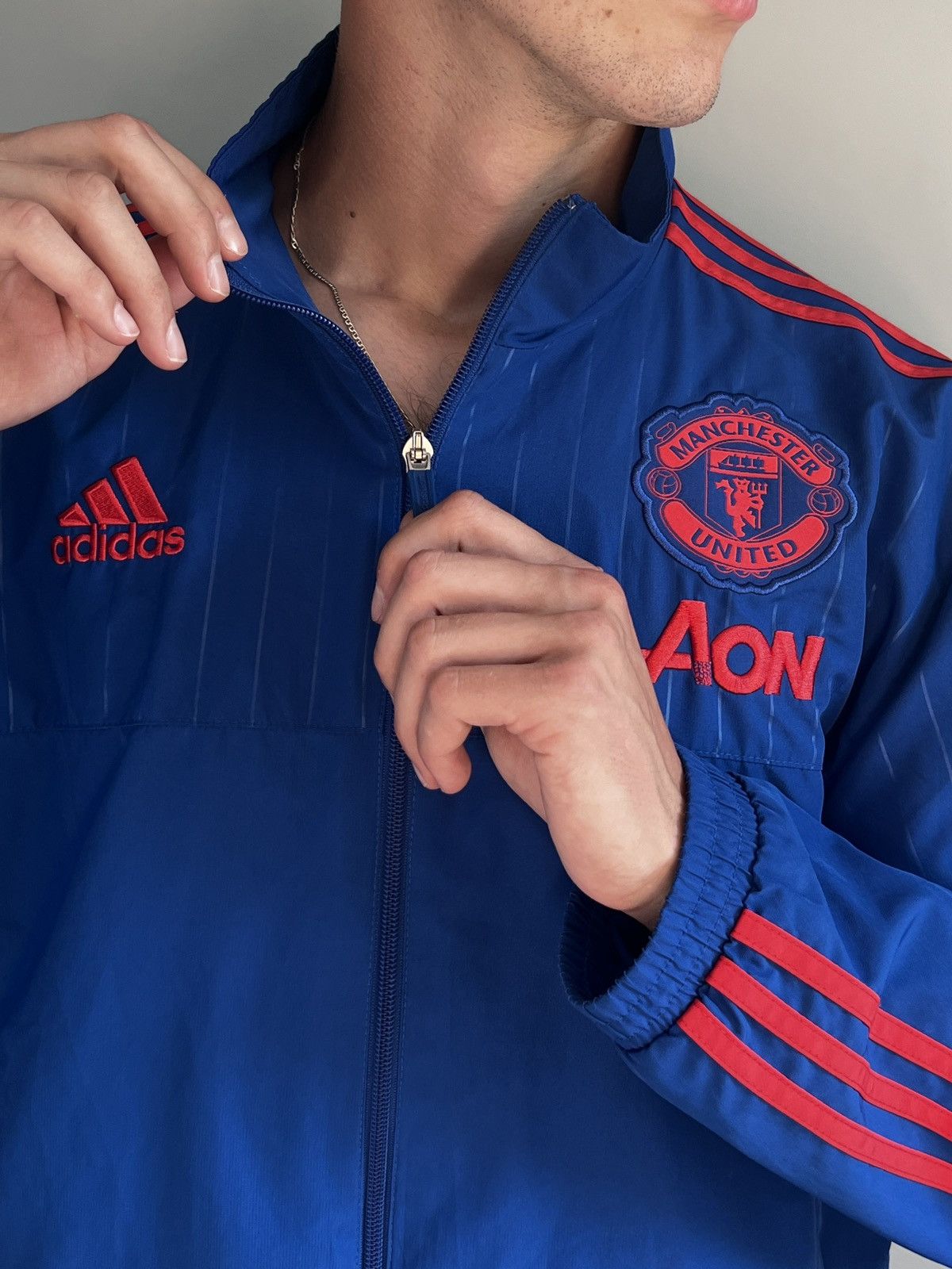 Adidas × Vintage Vintage Adidas 2015 Manchester United Jacket Size US L / EU 52-54 / 3 - 8 Thumbnail