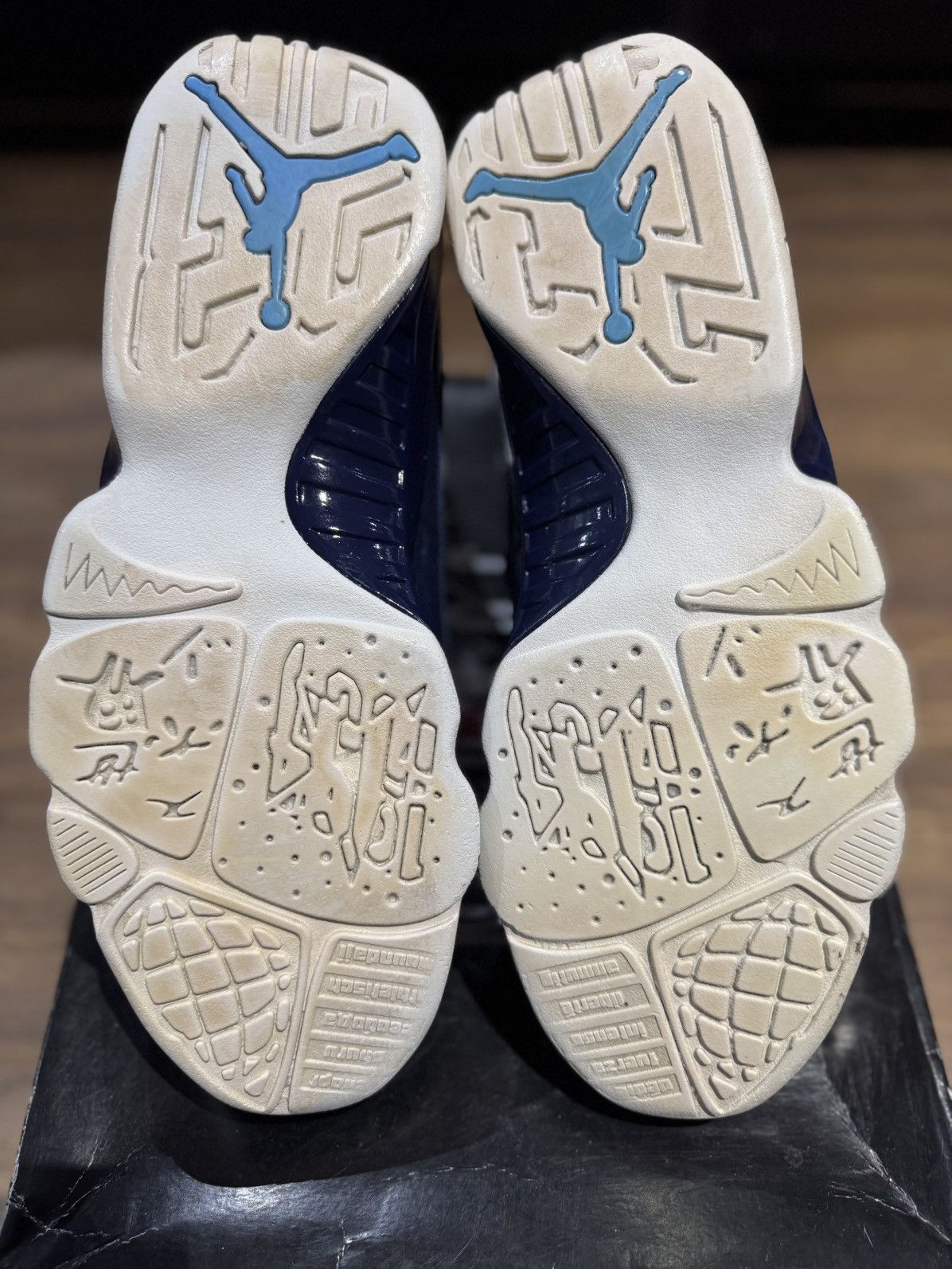 Jordan Brand Air Jordan 9 Retro ‘UNC’ Pearl Blue OG BOX VNDS Size US 11.5 / EU 44-45 - 6 Thumbnail