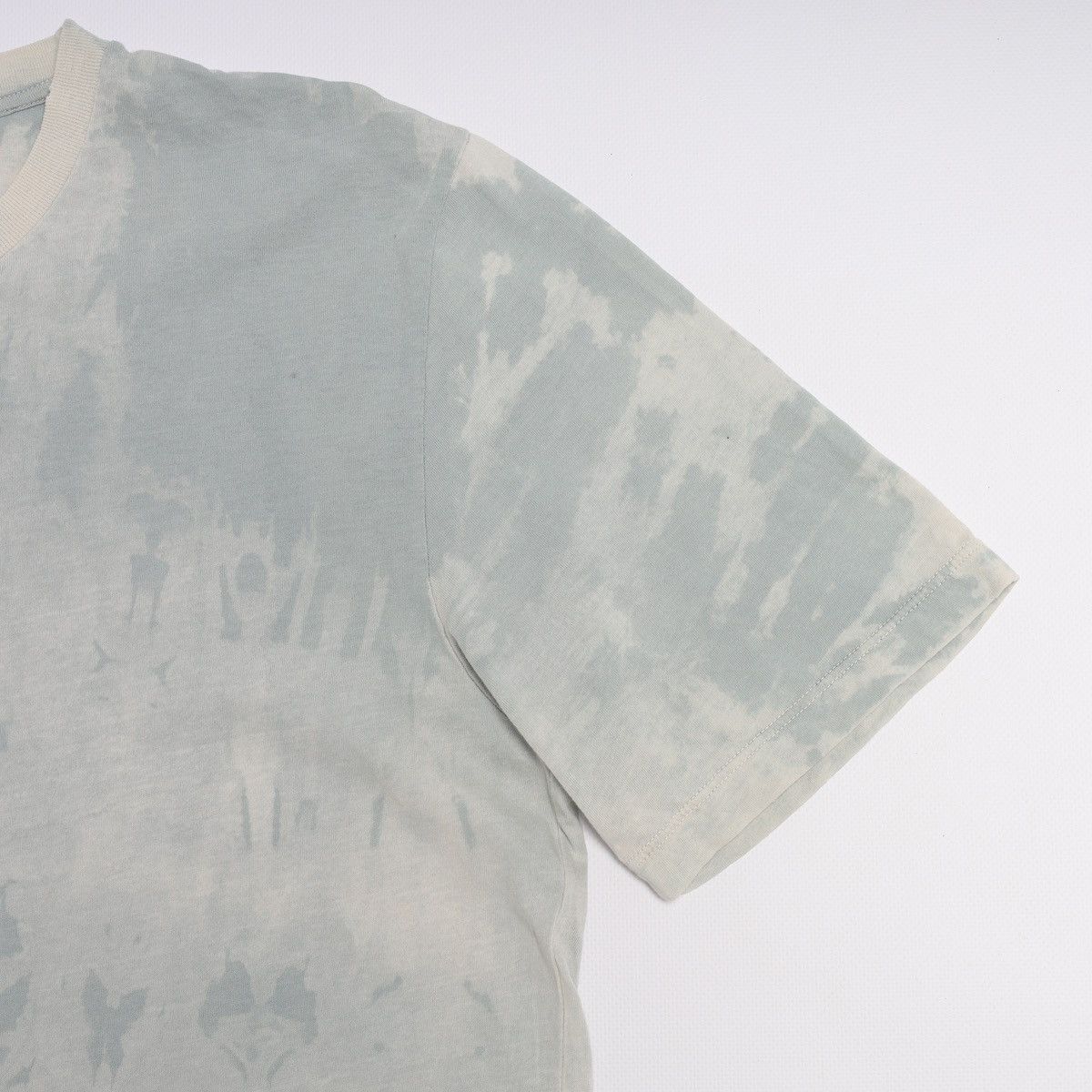 Saint Laurent Paris Saint Laurent Tie Dye Printed Tee T-shirt Blue Center Logo Size US L / EU 52-54 / 3 - 5 Thumbnail