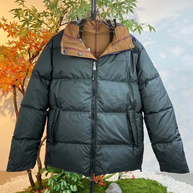 Burberry Burberry Women's Black Nylon Down Jacket Size M / US 6-8 / IT 42-44 - 1 Thumbnail