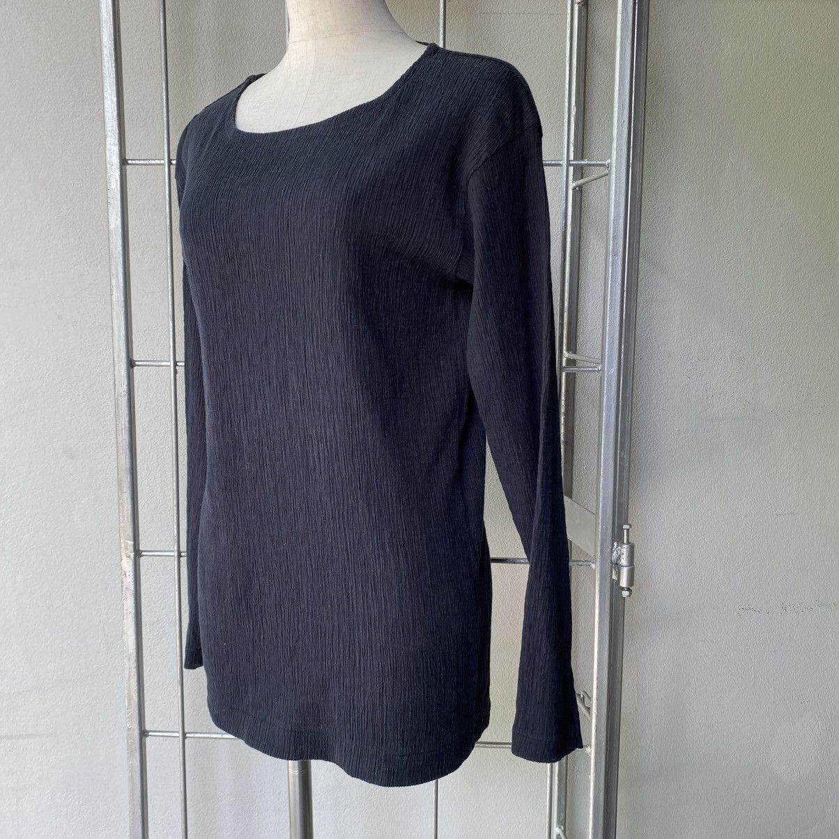 Issey Miyake Plantation Black Crinkled Stretch Long Sleeve Top Size M / US 6-8 / IT 42-44 - 16 Thumbnail