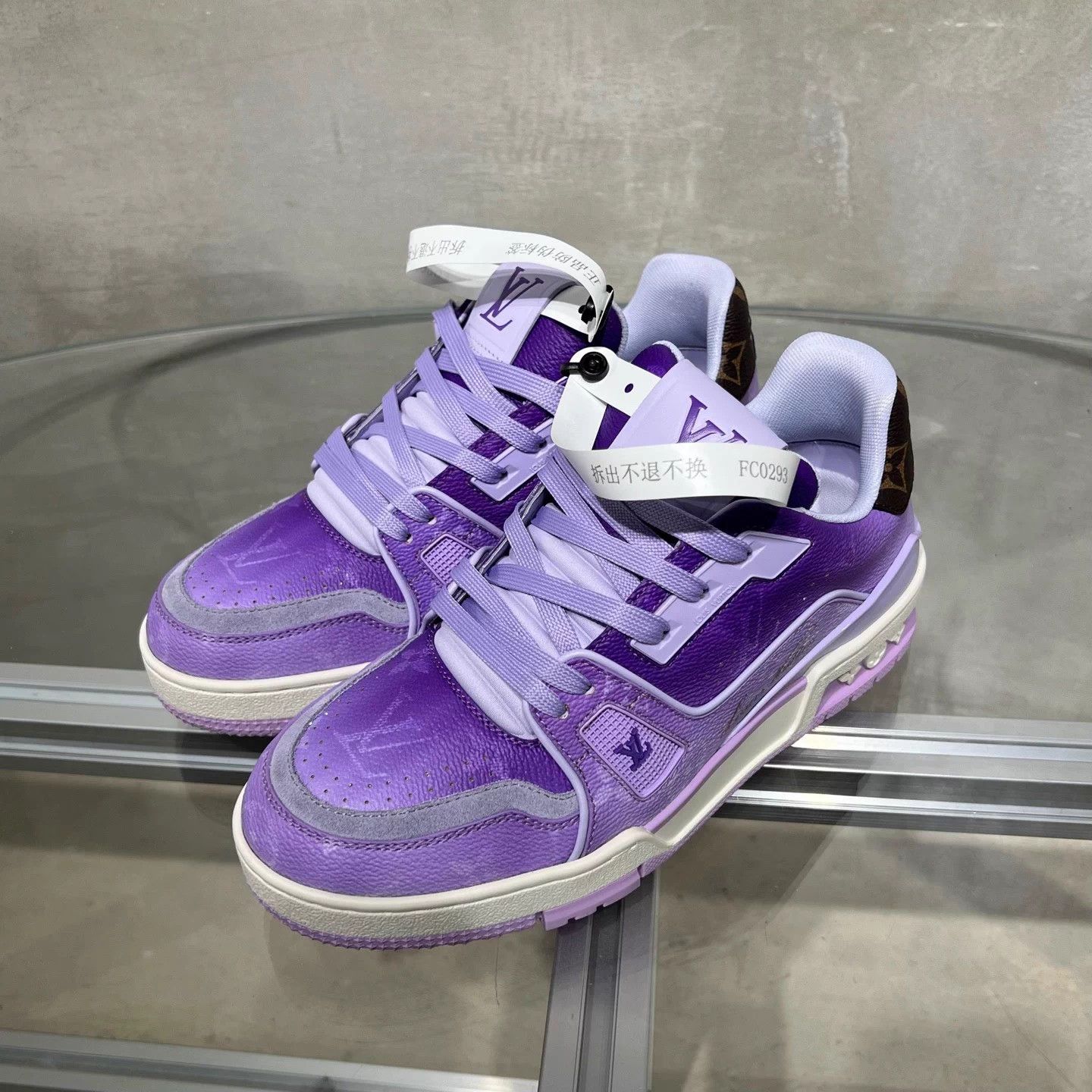 Louis Vuitton LV Trainer New Gradient Purple UK3 Size US 5.5 / IT 35.5 - 2 Thumbnail