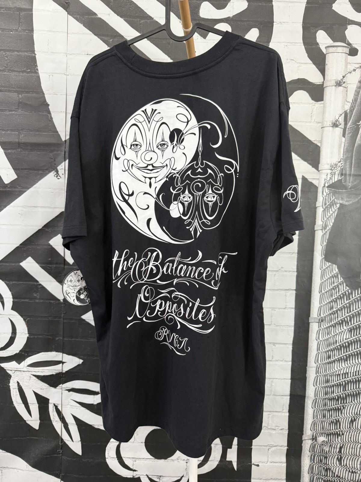 Designer × RVCA ⚡️ RVCA x Mr Cartoon YING YANG Tee Shirt Black 2XL XXL ⚡️ Size US XXL / EU 58 / 5 - 1 Thumbnail