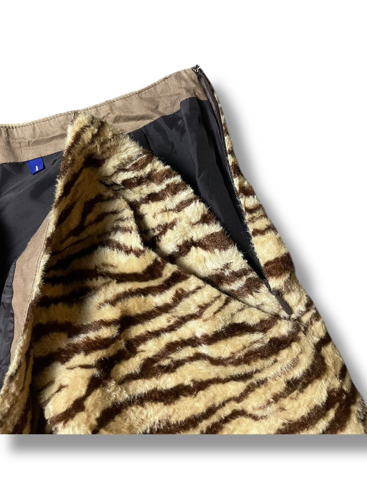 Japanese Brand × Vintage MIRACLE WOMAN Tiger Printed Skirt (93) Size 24" / US 00 / IT 34 - 8 Thumbnail