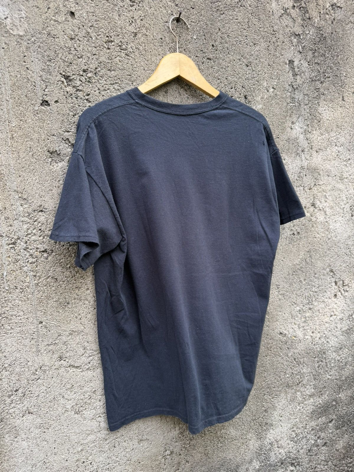 Vintage FRANK SINATRA tee (print “Ol’ Blue Eyes”) Size US M / EU 48-50 / 2 - 3 Thumbnail