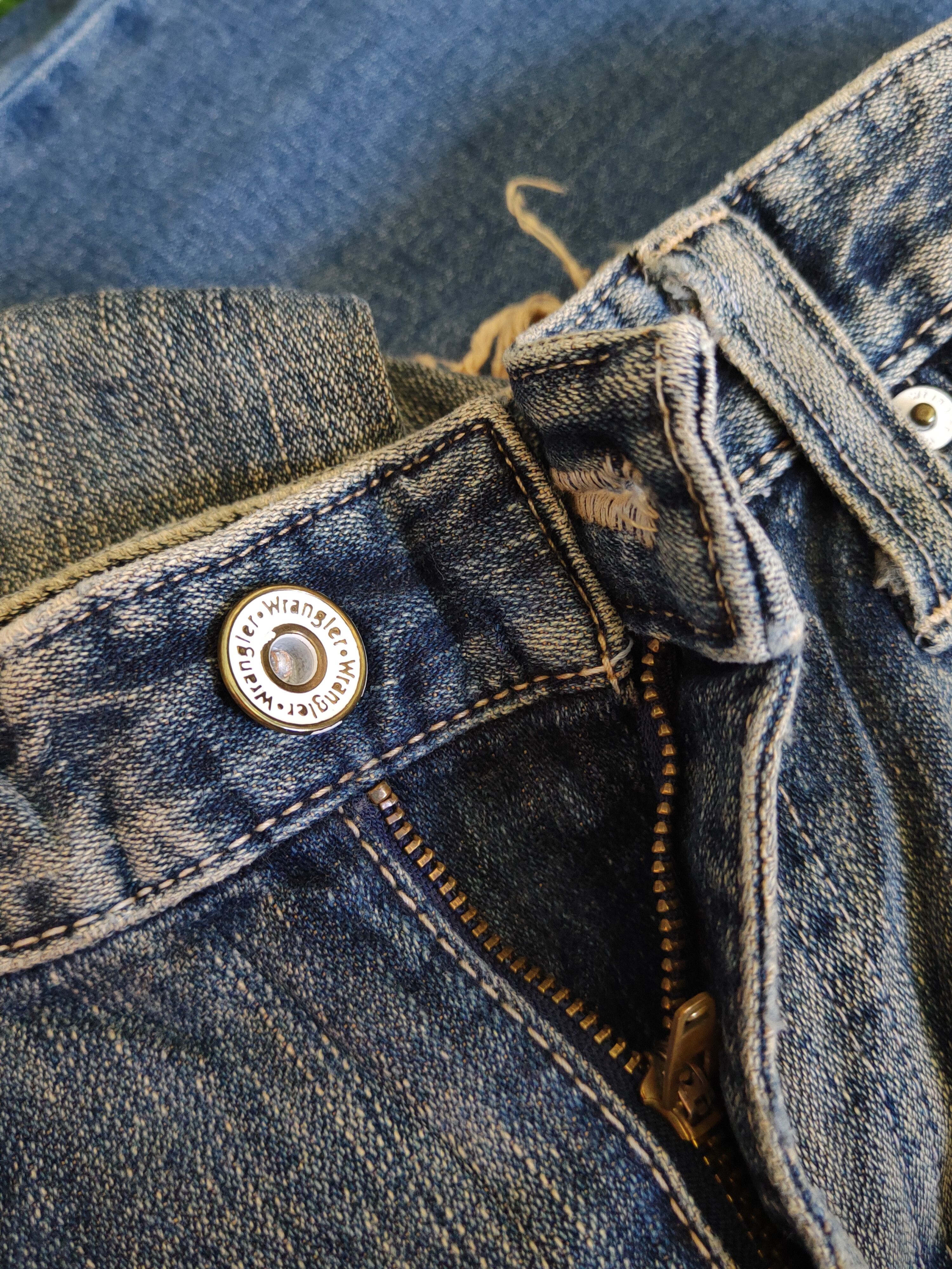 Japanese Brand Wrangler Dark Blue Faded Distressed Ripped Jeans #S1644 Size 30" / US 8 / IT 44 - 14 Thumbnail