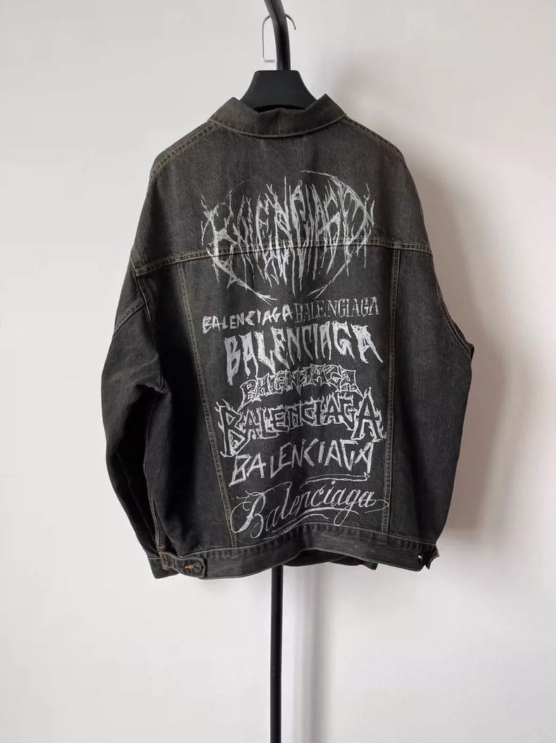 Balenciaga Balenciaga Dragon Pattern Limited Worn Denim Jacket for Ye Size US XS / EU 42 / 0 - 2 Thumbnail
