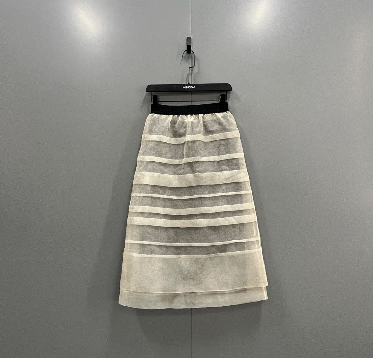 DOROTHEE SCHUMACHER Dorothee Schumacher Tulle Midi Skirt J41 Size 26" / US 2 / IT 38 - 1 Thumbnail