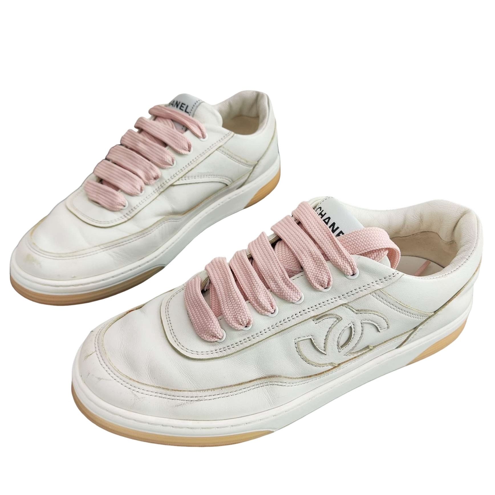 Chanel Chanel CC Logo Low-Top Sneakers Size 37.5 Size US 7.5 / IT 37.5 - 1 Thumbnail