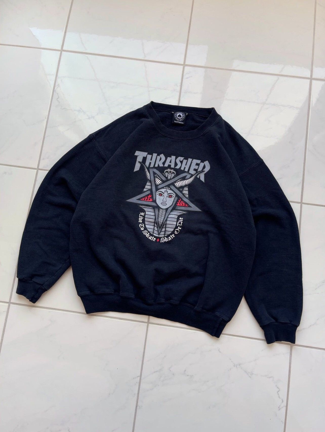 image of 90’S Thrasher Sweatshirt Very in Black, Men's (Size Medium)