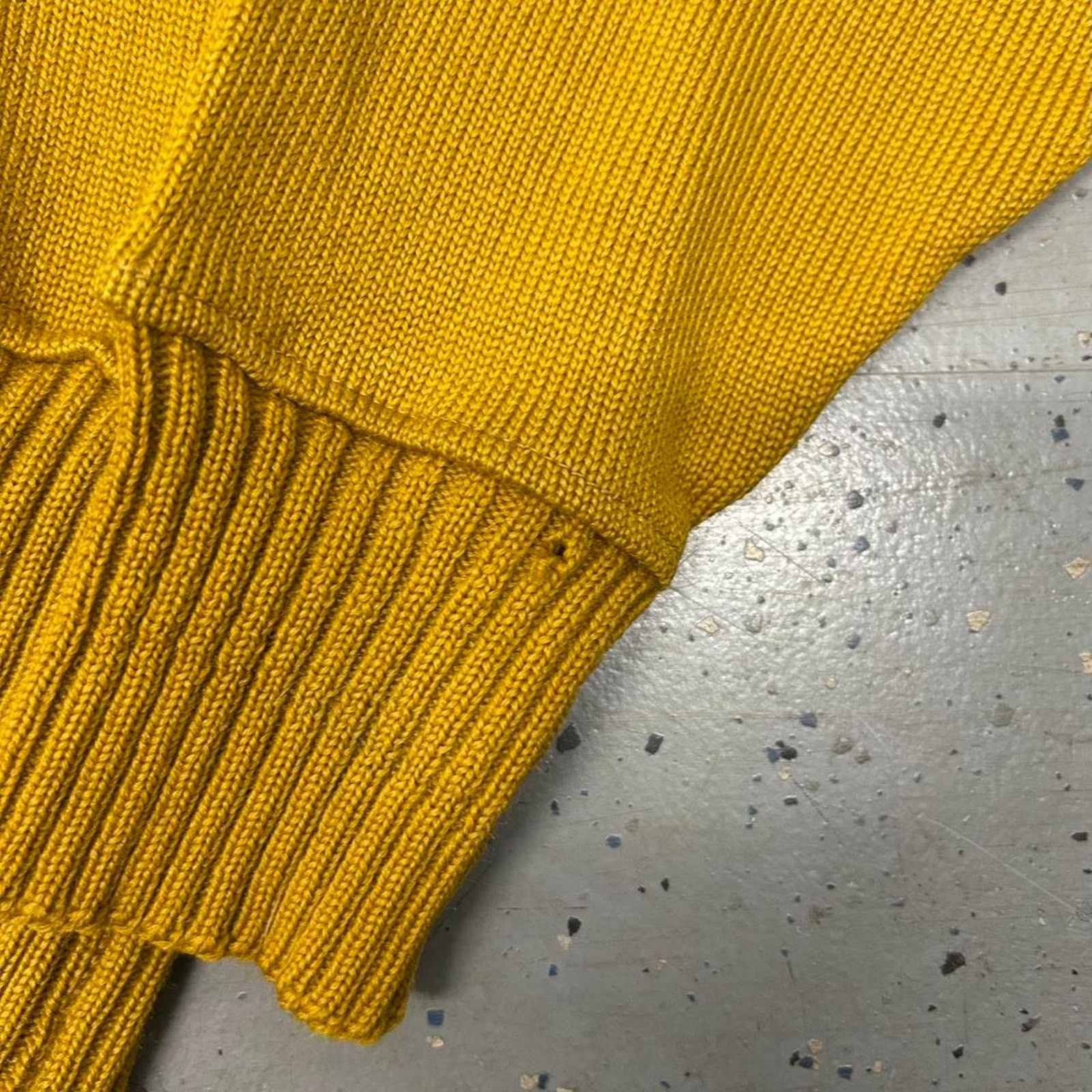 Wilson VTG 1950s Wilson yellow and purple University sweater Size US L / EU 52-54 / 3 - 6 Thumbnail
