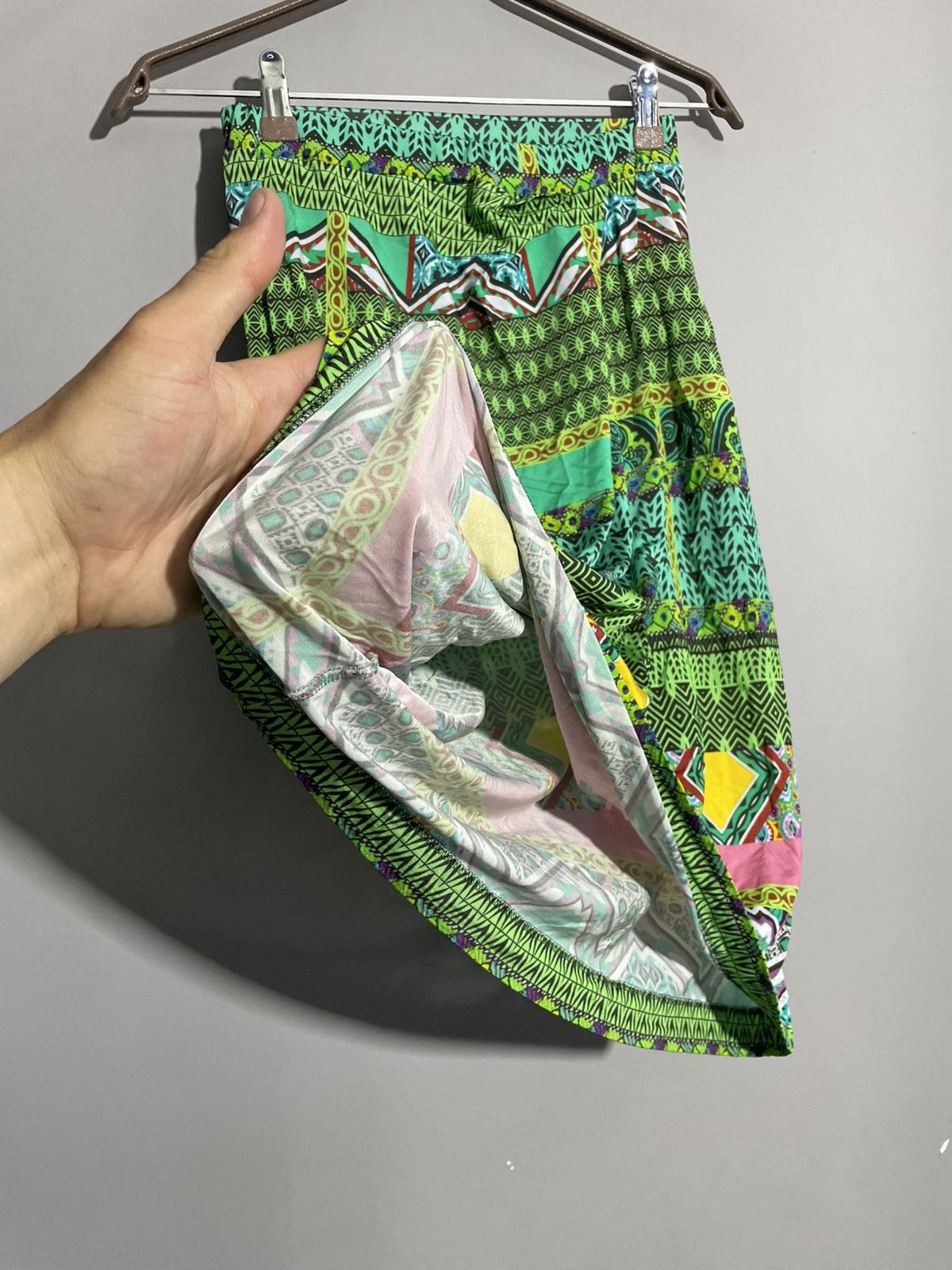 Vintage Etro Abstract Logo Women’s skirt size 40 Size 27" / US 4 / IT 40 - 3 Thumbnail