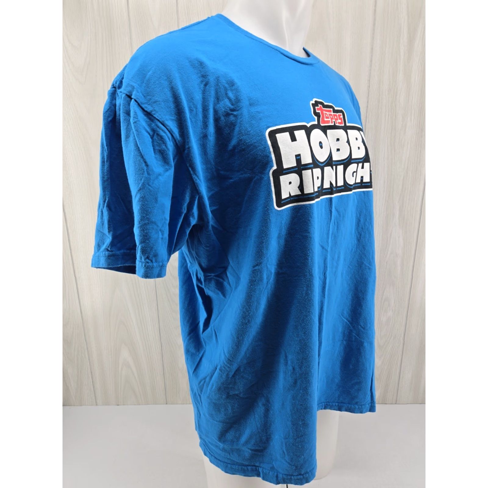 Gildan Topps Hobby Rip Night Graphic Shirt Size XL Blue Short Sleeve Game Night Mens T-Shirt Gildan Size US XL / EU 56 / 4 - 6 Thumbnail