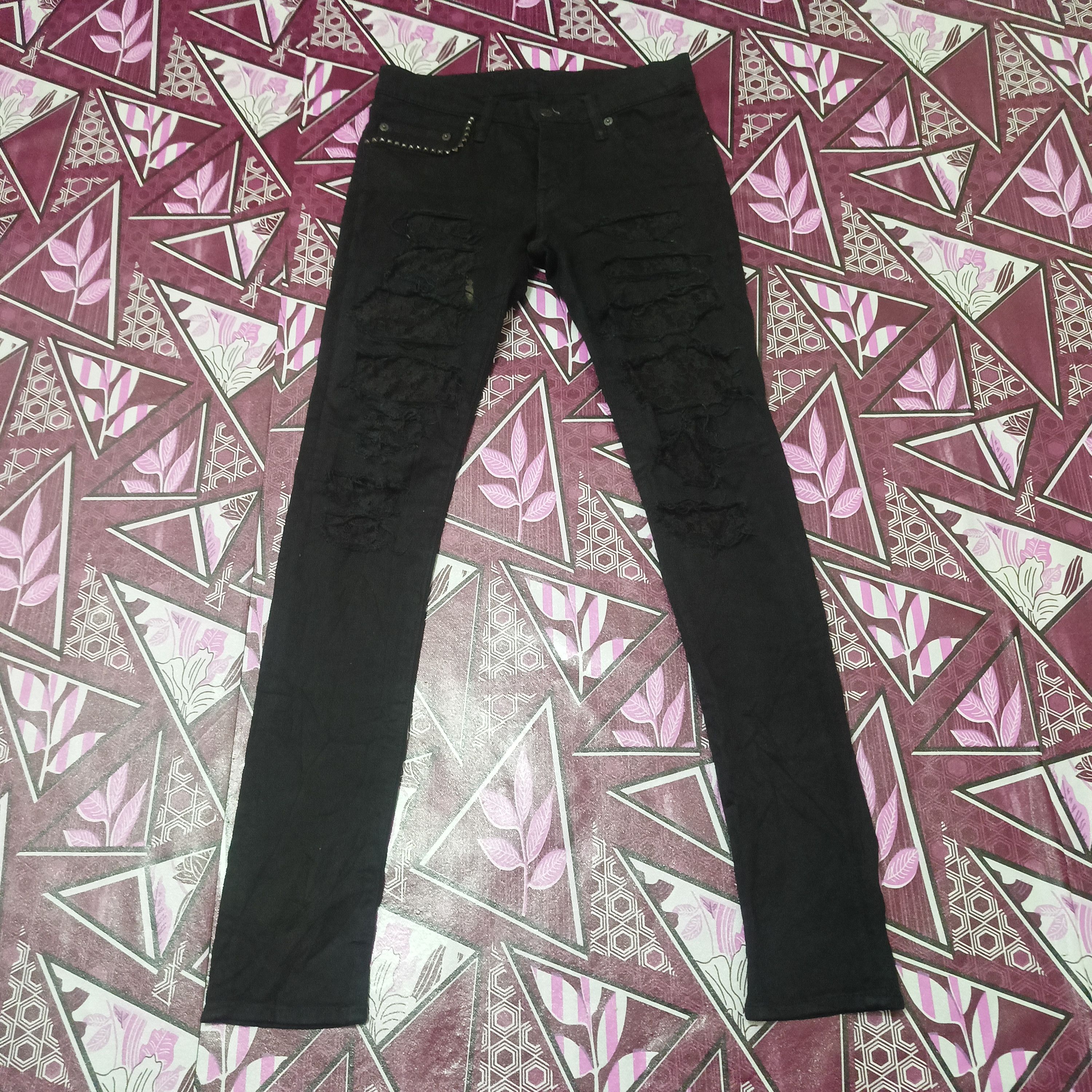 Hysteric Glamour Hysteric Glamour diatressed studded skinny jeans Size 26" / US 2 / IT 38 - 1 Thumbnail