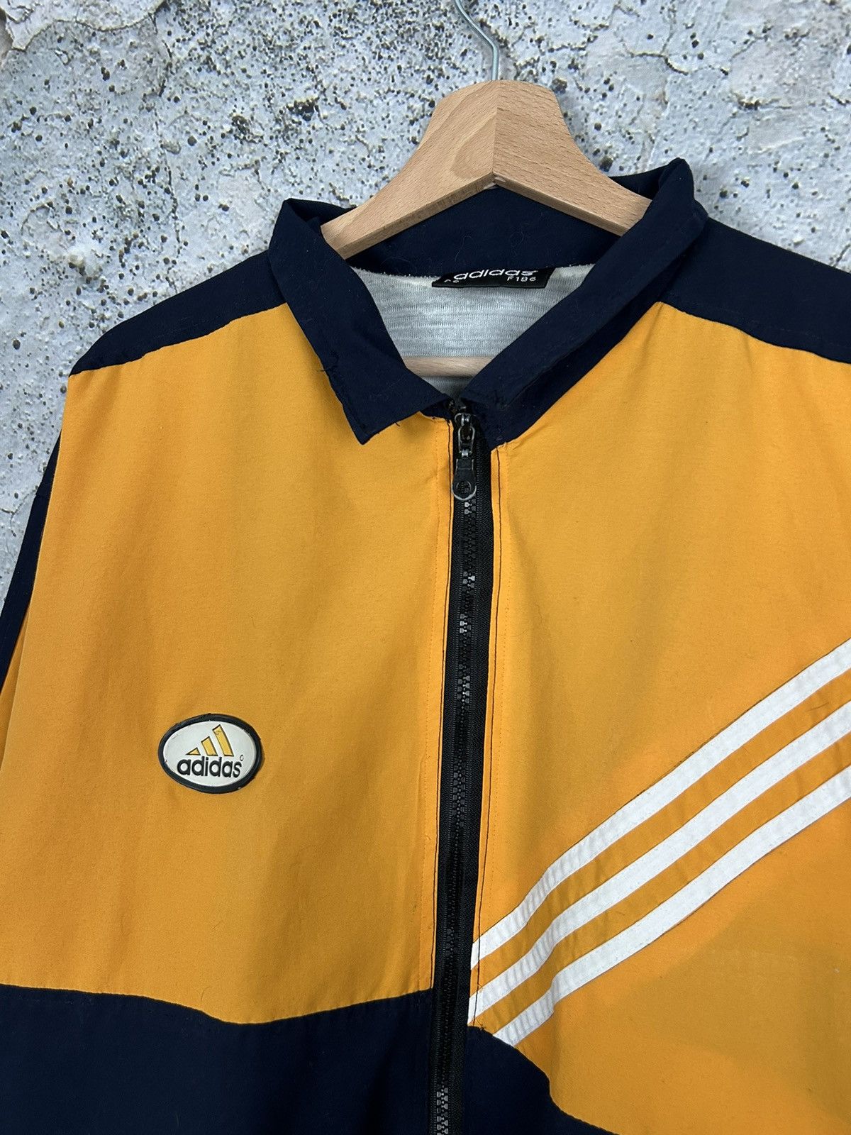 Adidas Vintage Adidas 90s Light Nylon Jacket Sportswear Streetwear Size US L / EU 52-54 / 3 - 4 Thumbnail