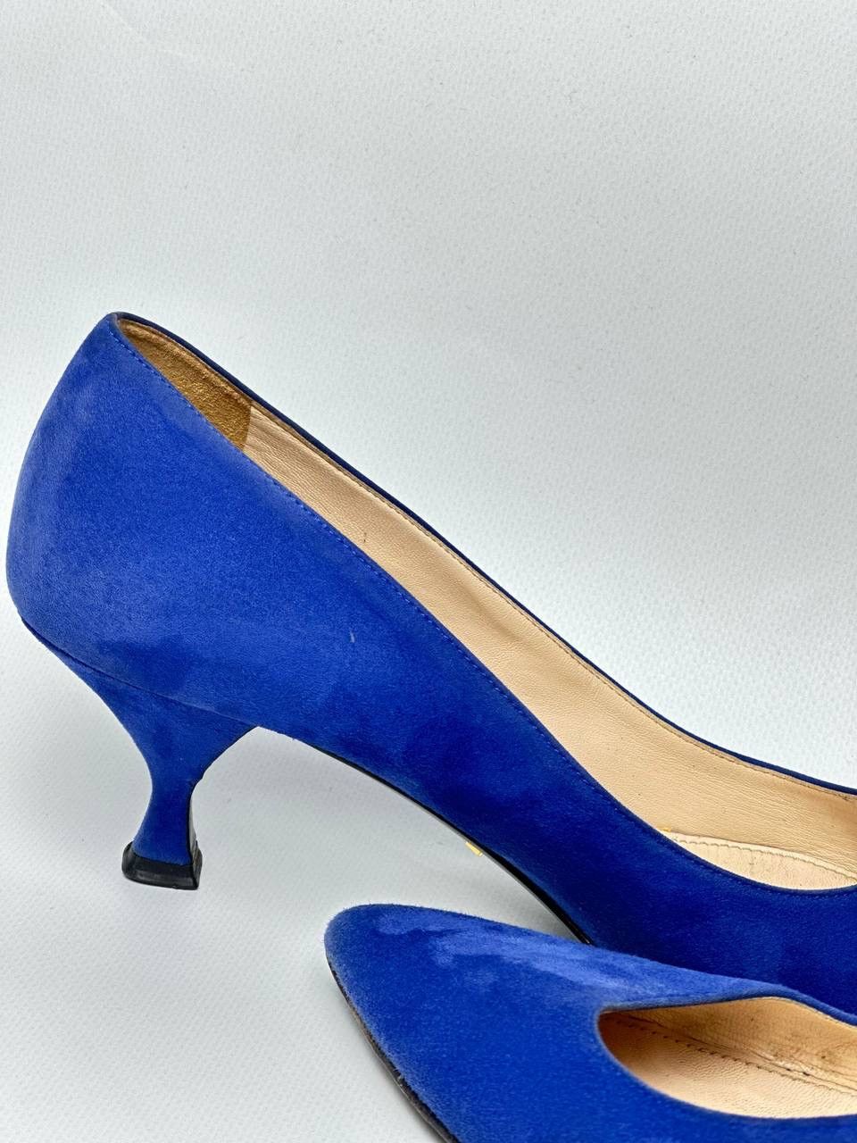 Prada Prada Kitten Heels Cute Eye Catching Royal Blue Suede Size US 9 / IT 39 - 18 Thumbnail