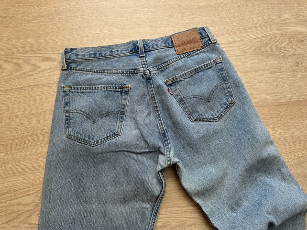 Levi's Vintage 90’s Levi’s Distressed Made In USA Blue Denim Jeans Size US 32 / EU 48 - 6 Thumbnail