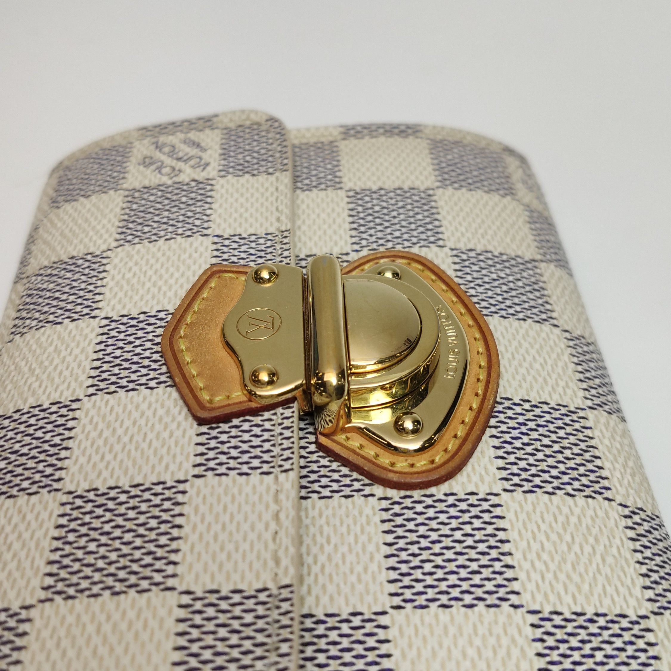 Louis Vuitton (LV) Joey vegetable tanned leather checkerboa
