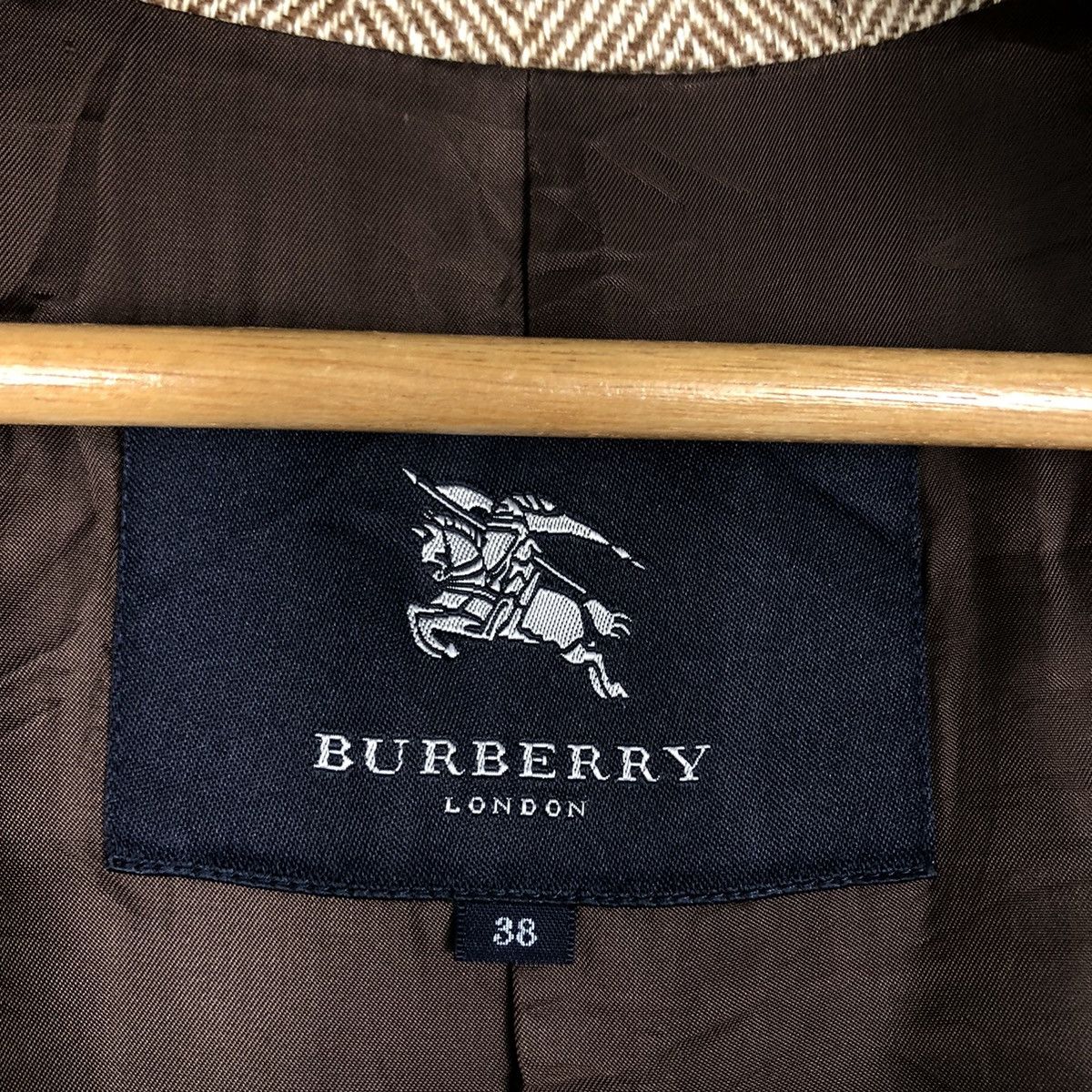Burberry 🔥Vintage Wool Jacket Burberry Nova Check Mink Fur Collar Size US M / EU 48-50 / 2 - 17 Thumbnail