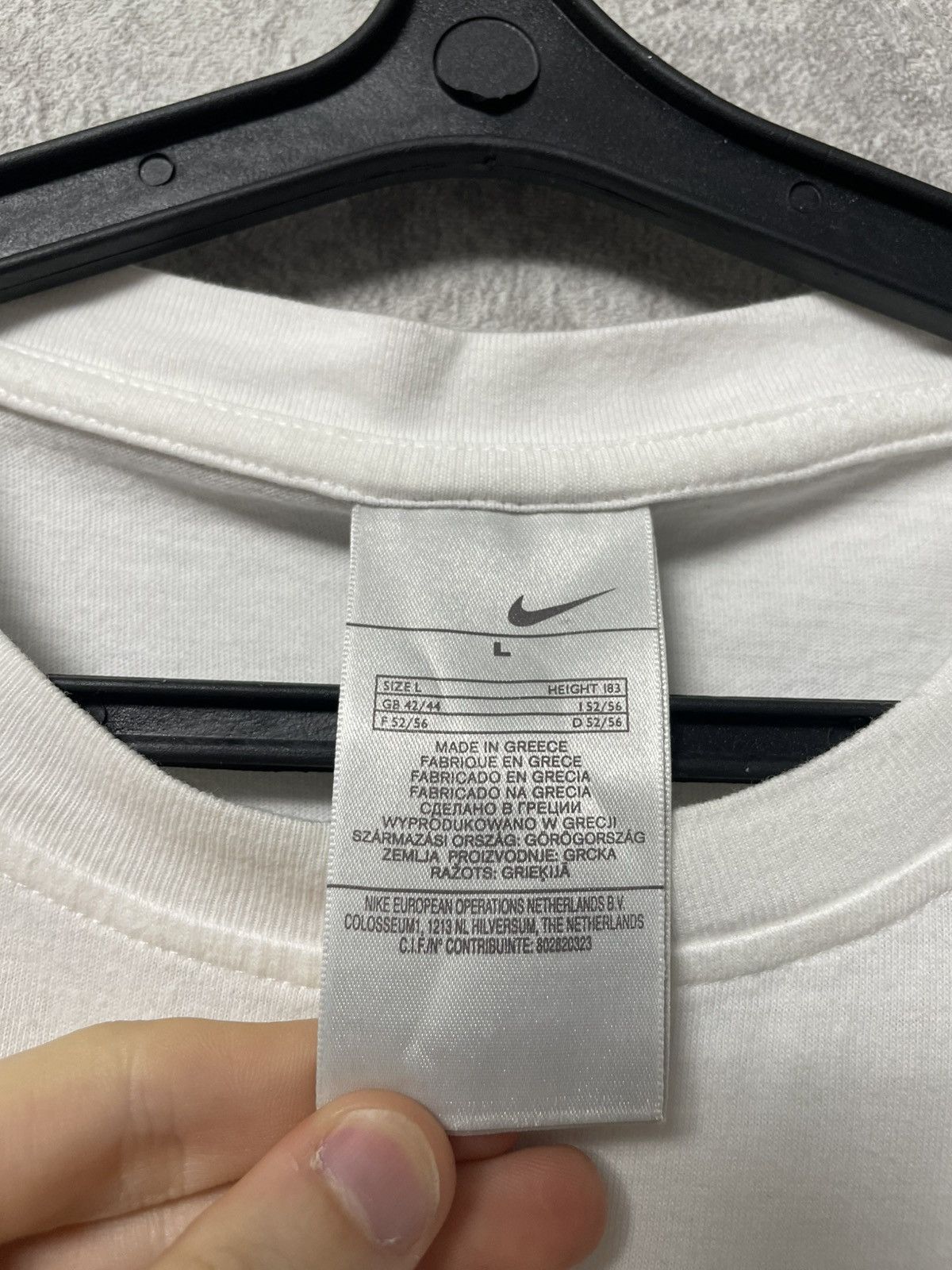 Nike Vintage Nike Big Swoosh White T-Shirt 90s Size US L / EU 52-54 / 3 - 8 Thumbnail