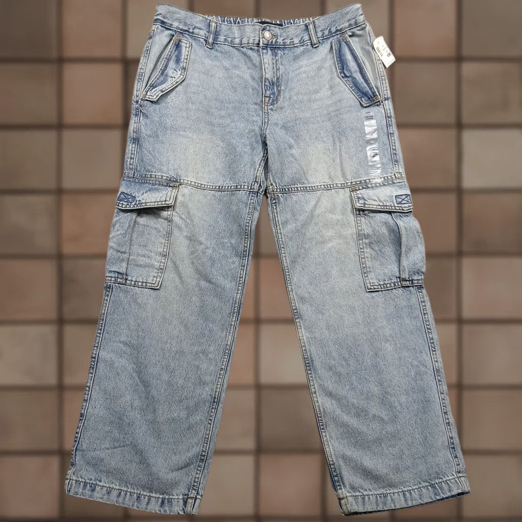 Aeropostale Aéropostale Cargo Jeans Women's L Short Light Wash Rigid Denim Pockets Low Rise Hip Hop Logo EUC Size 24" / US 00 / IT 34 - 1 Thumbnail