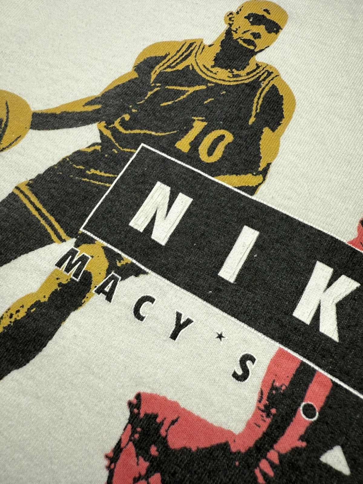 Nike Vintage 80’s Nike Made in USA Single Stitch Graphic T-shirt Size US XL / EU 56 / 4 - 9 Thumbnail