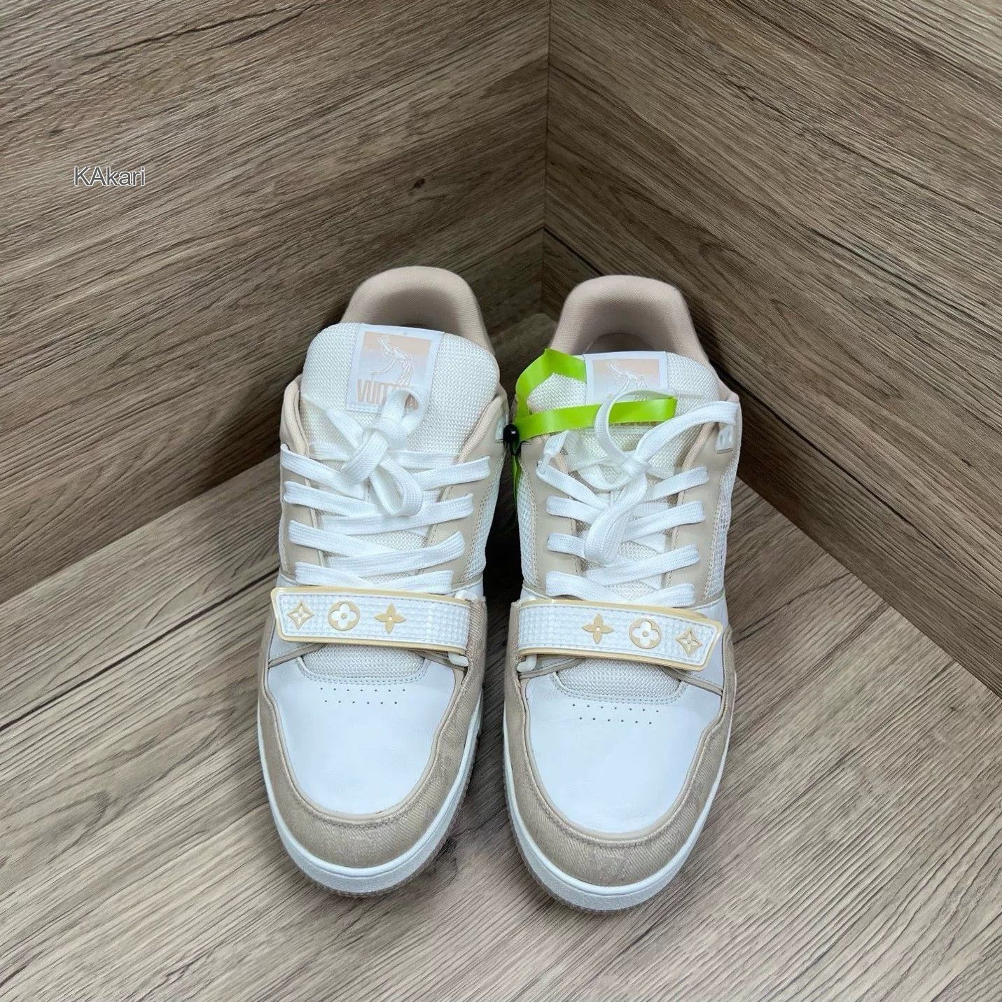 Louis Vuitton Louis Vuitton Trainer Khaki Velcro Sneakers Size US 8 / EU 41 - 2 Thumbnail