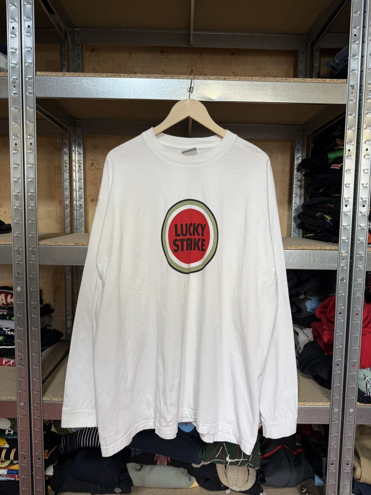 Vintage Vintage 1990s Lucky Strike Cigarette Longsleeve T-Shirt Size US XXL / EU 58 / 5 - 1 Thumbnail