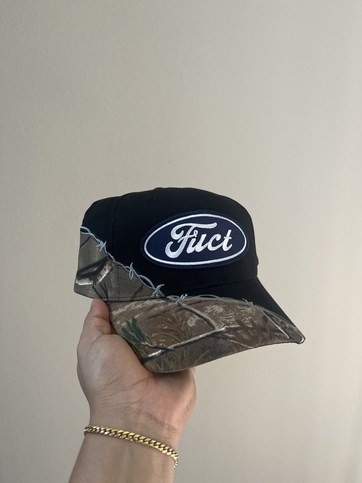 FUCT Oval Parody Barbed Wire Camo Hat Black Size ONE SIZE - 1 Thumbnail