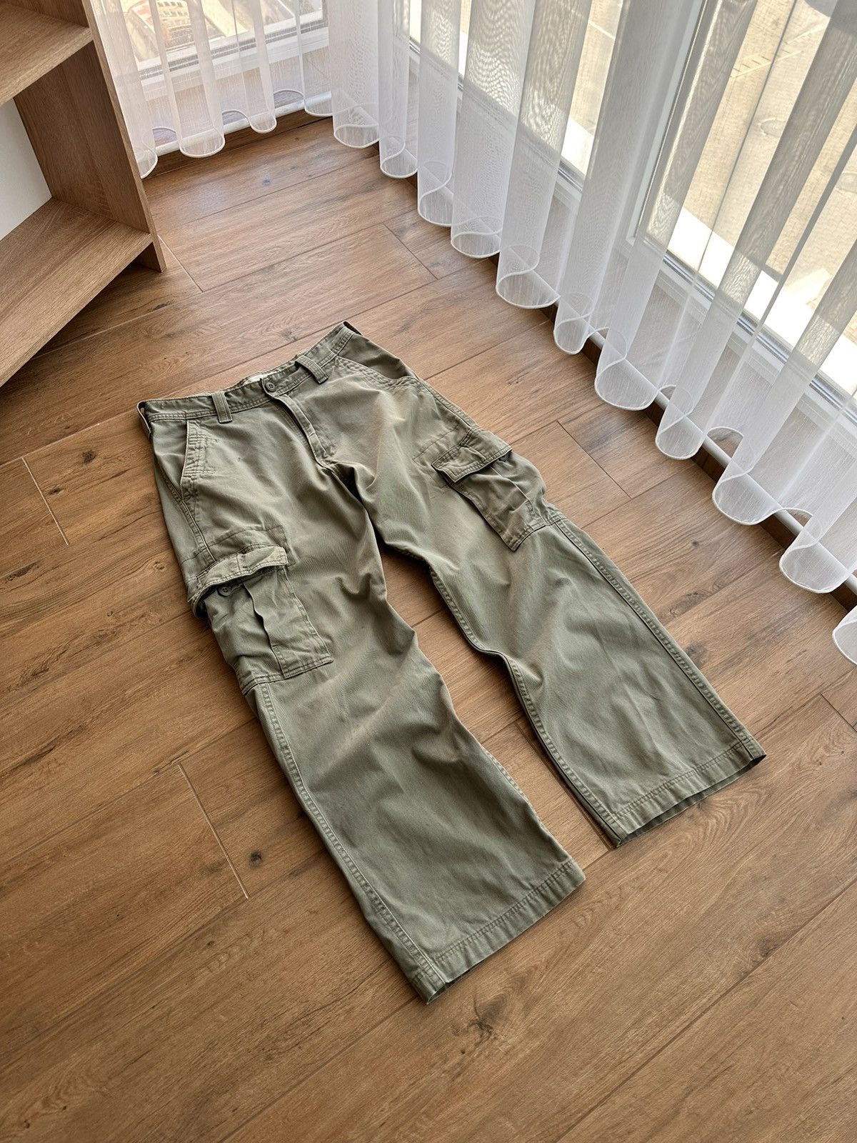 Levi's × Levi's Vintage Clothing × Vintage Vintage Levi’s SS03 Green Military Cargo Pants Size US 31 - 3 Thumbnail