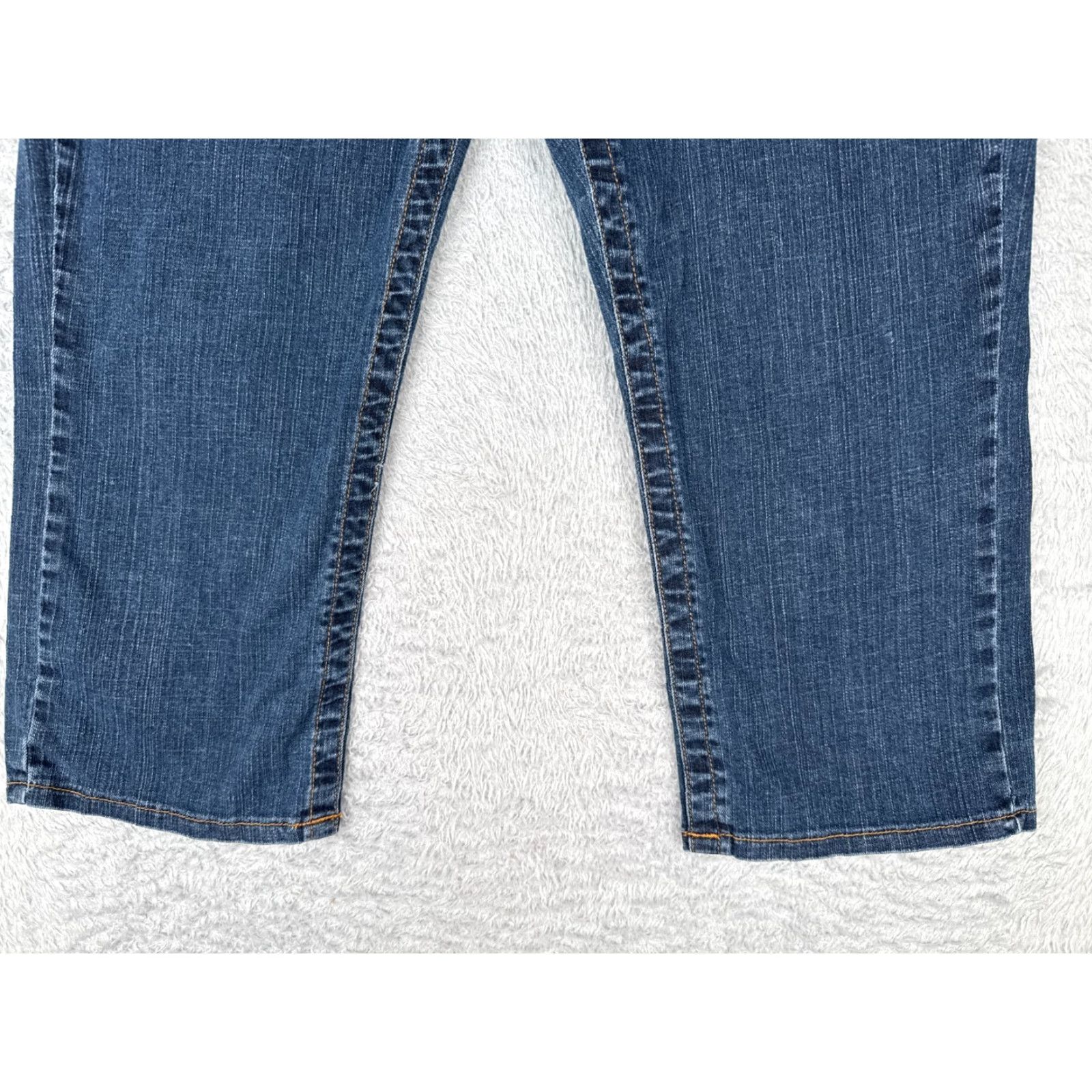 Vintage Euro Jeans Women Jeans 12 Blue Denim Crop Capri Tummy Control Cotton Blend Stretch 21" Regular 5-Pocket Blue Euro Womens Capris Size 34" / US 12 / IT 48 - 2 Thumbnail