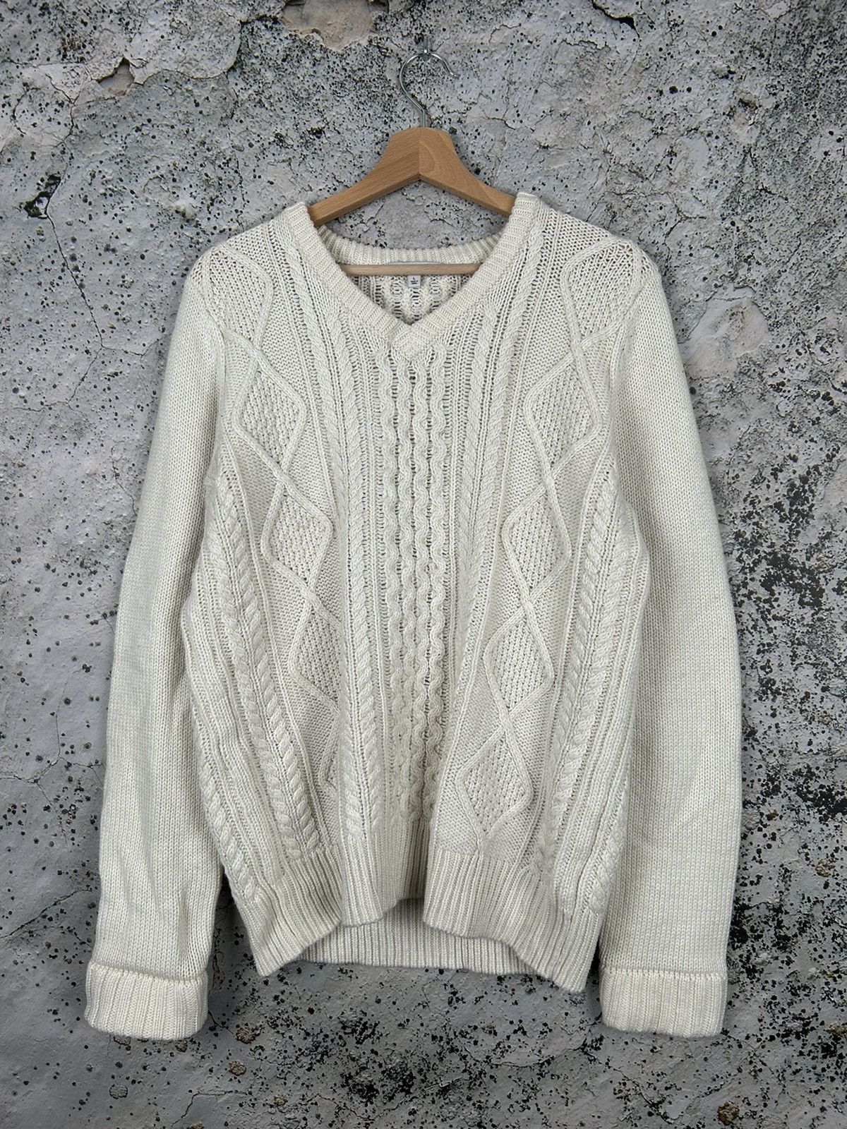 JW Anderson × Uniqlo J.W. Anderson x Uniqlo Knitted Cream Sweater Hype Rare Size US L / EU 52-54 / 3 - 1 Thumbnail