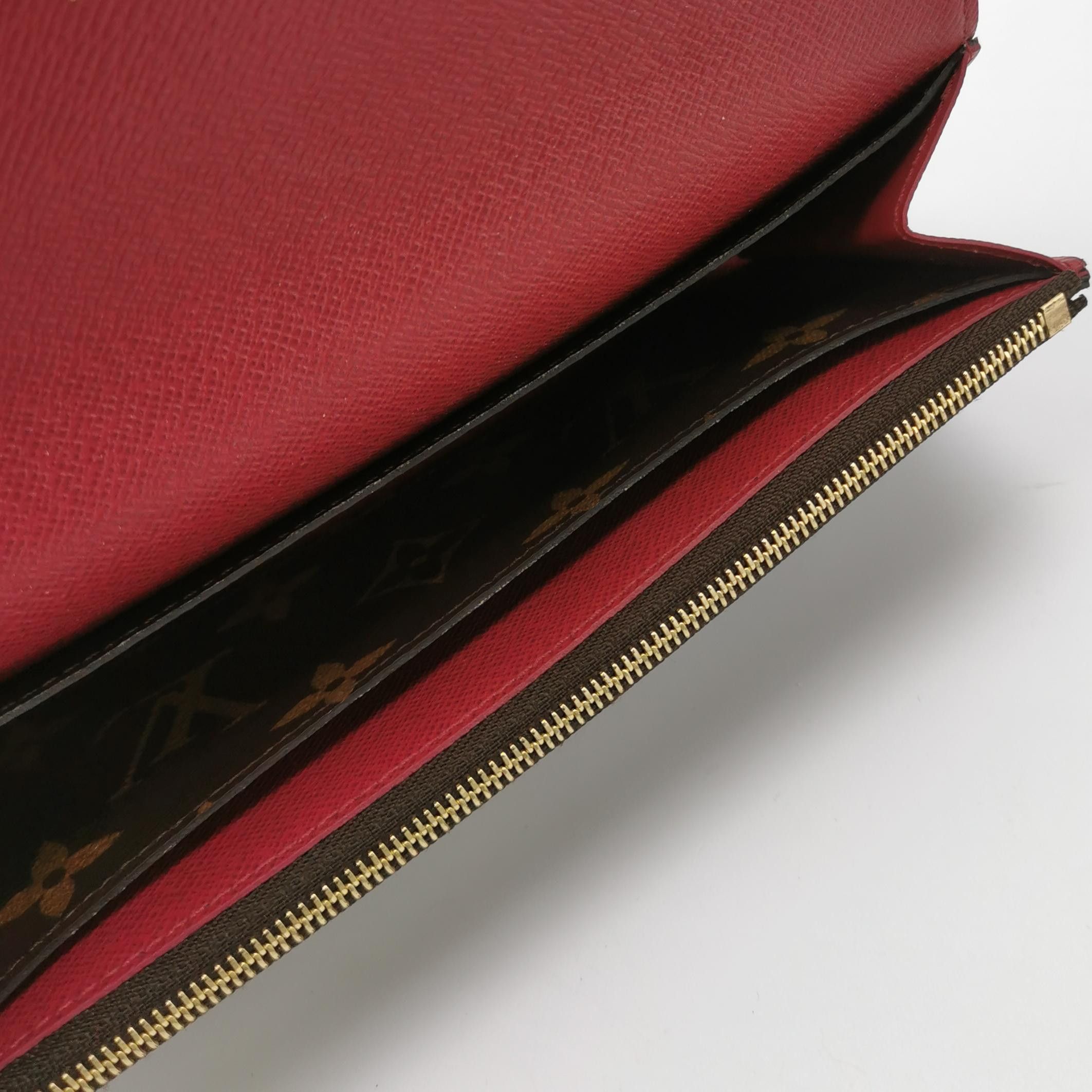 Louis Vuitton Louis Vuitton (LV) Emilie leather Monogram print snap walle Size ONE SIZE - 4 Thumbnail