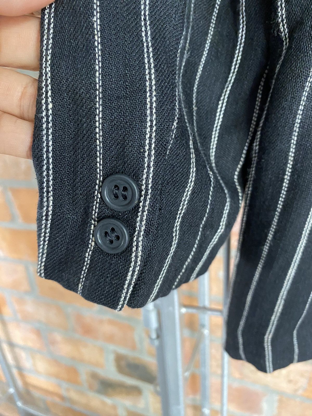 Japanese Brand Pinstripe V-neck Blazer Size XS / US 0-2 / IT 36-38 - 9 Thumbnail